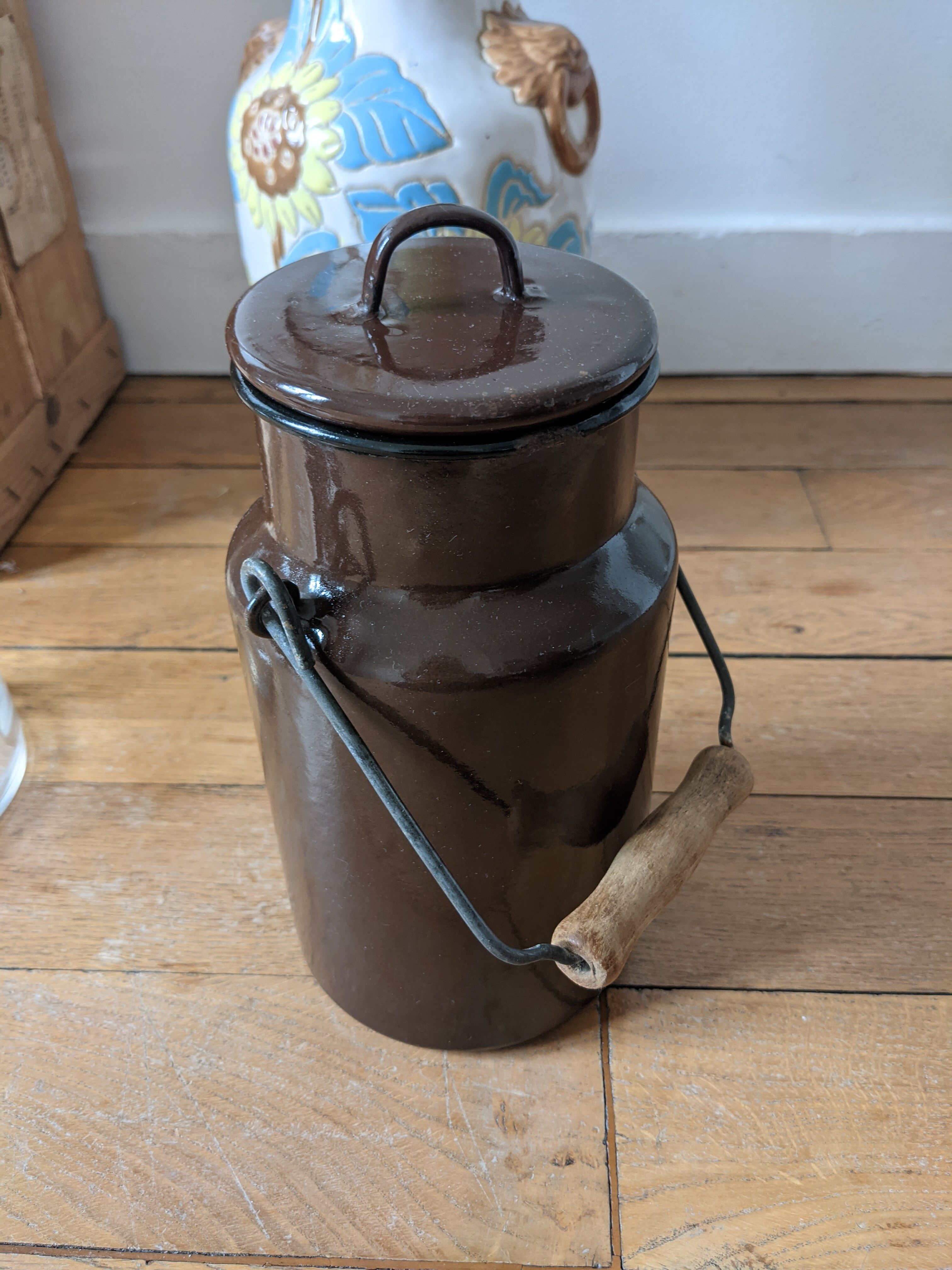 Brown enamelled sheet jar