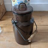Pot en tôle émaillée marron