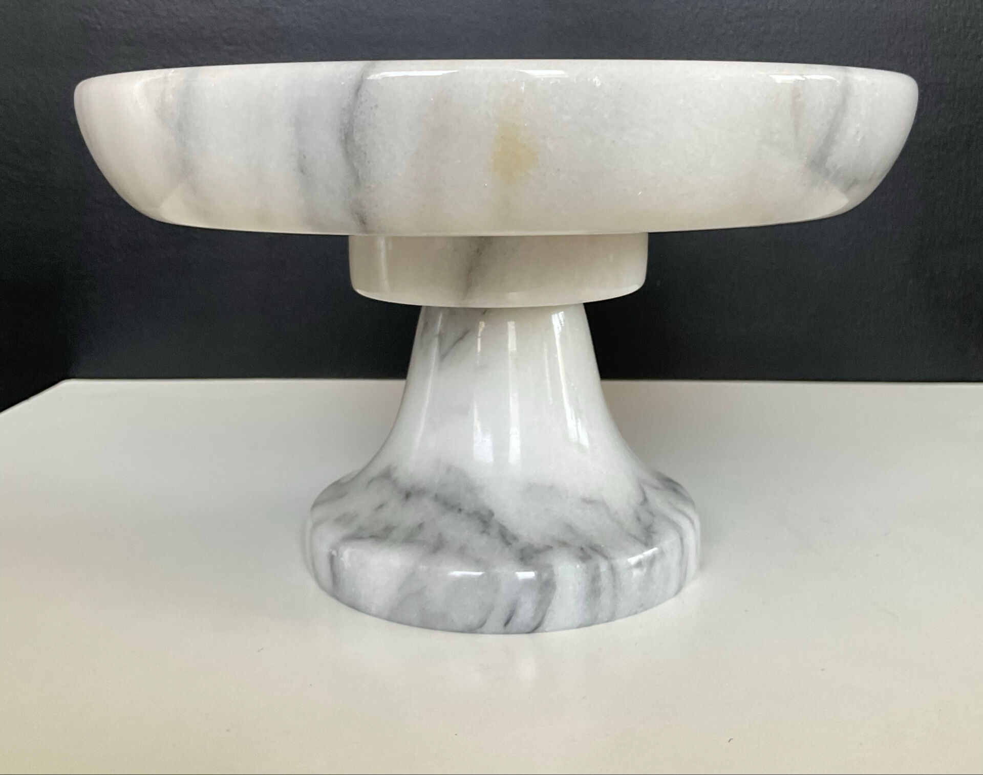 Plat sur pied vintage en marbre de carrare