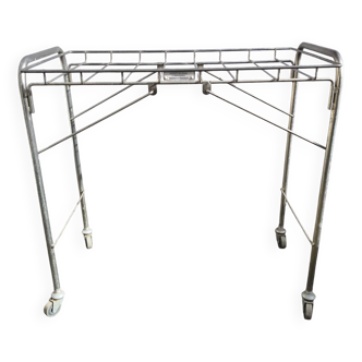 Metal console