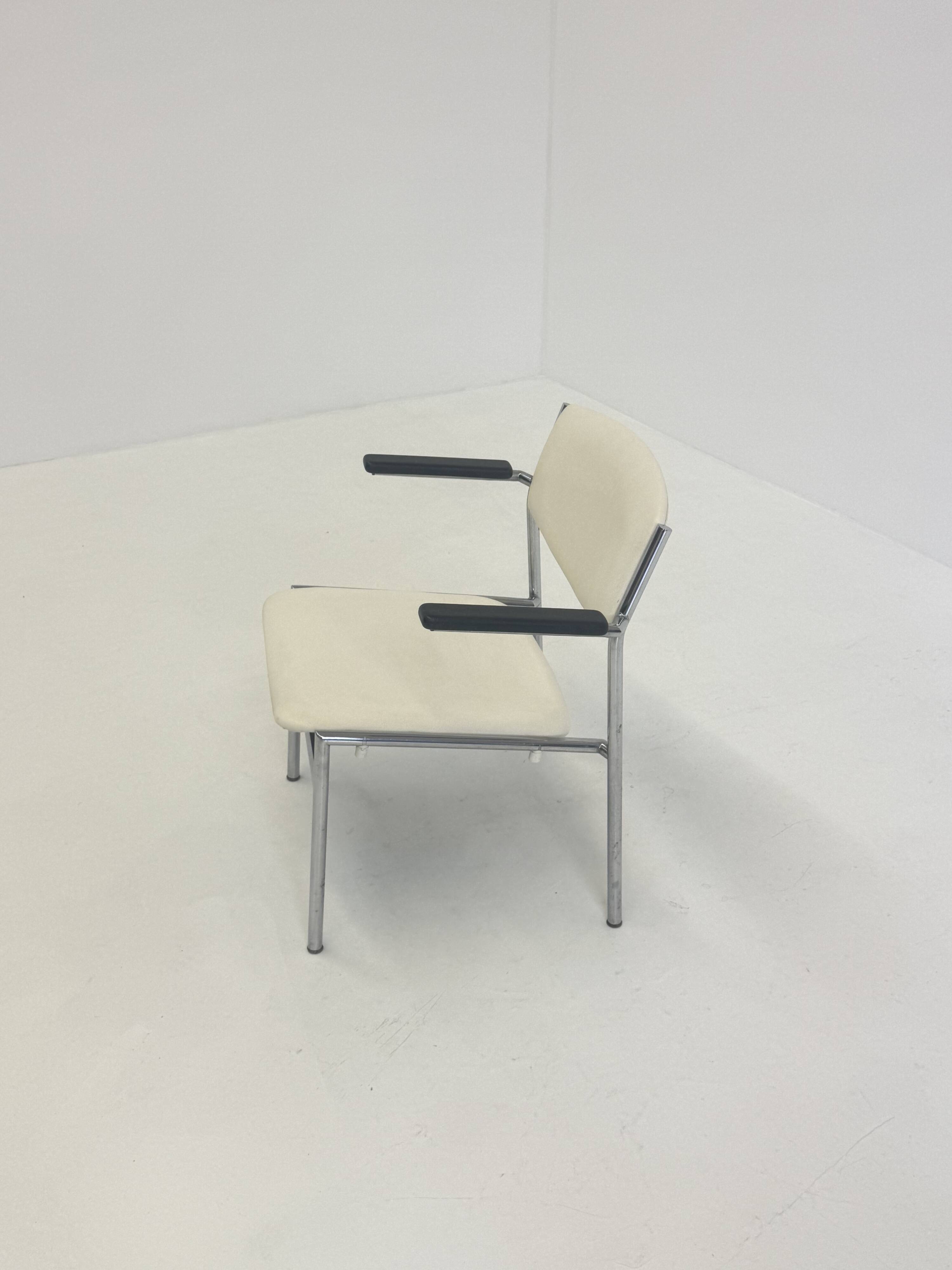 Fauteuils Gijs van der Sluis en cuir blanc