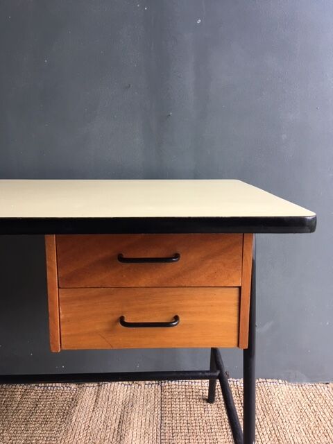 Bureau et sa chaise formica année 50