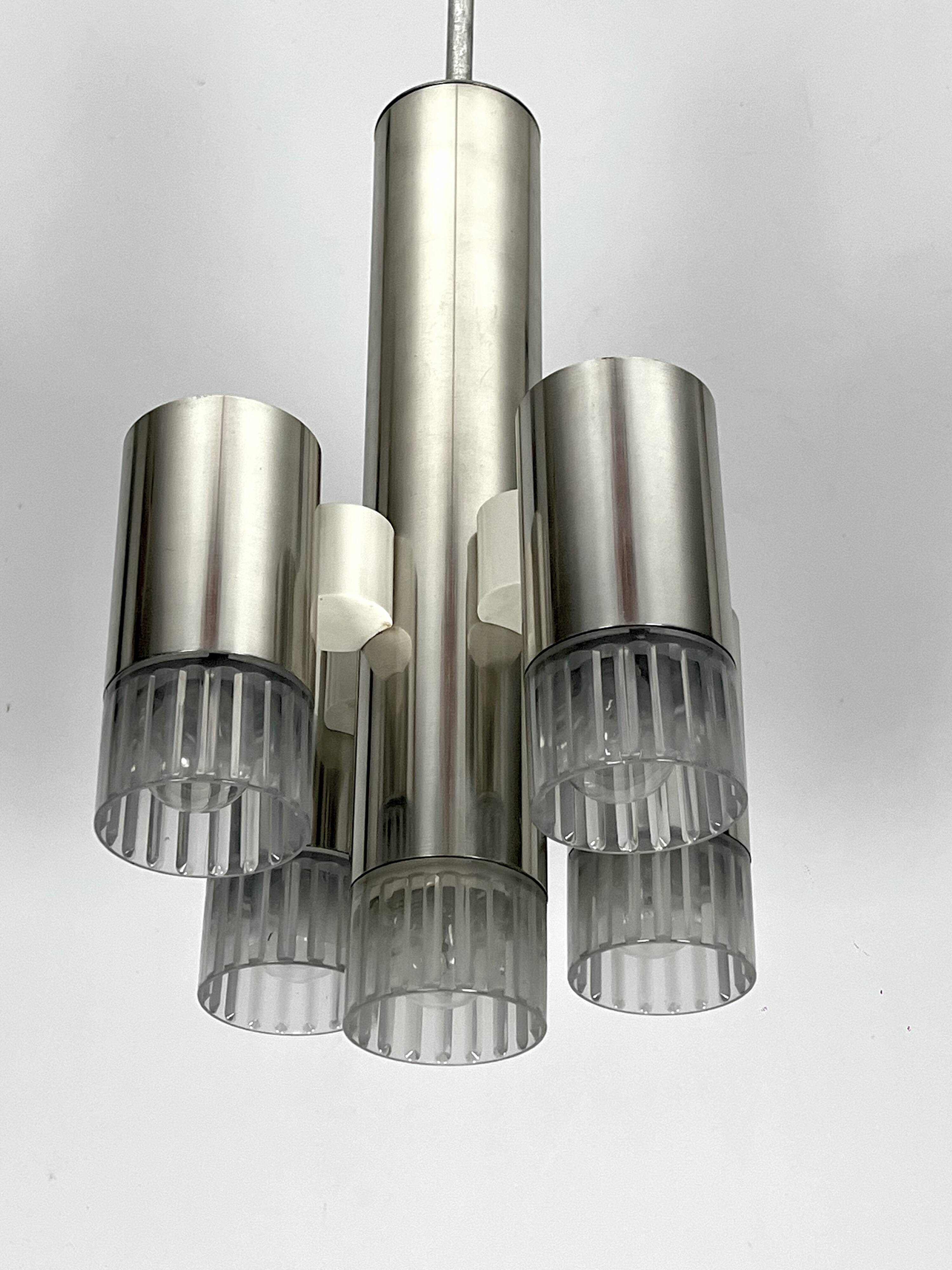 Sciolari geometric chrome and plexiglass 5 lights chandelier. Italy 1970s