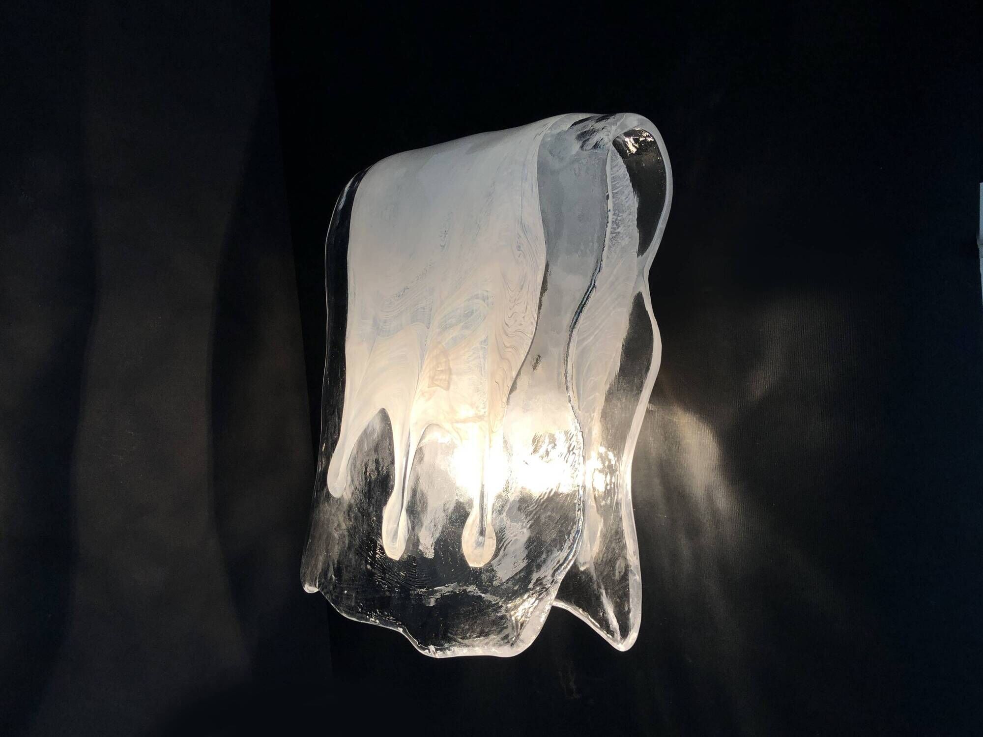 Pair of Murano Sil Lux wall sconces in alabaster glass and aluminum