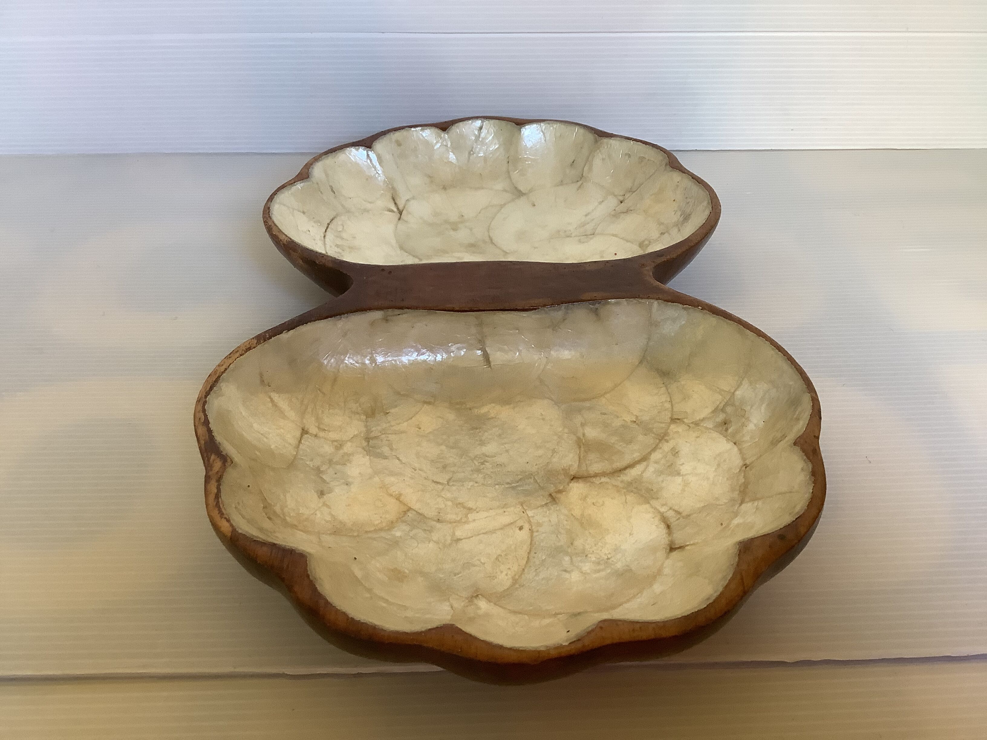 Mother-of-pearl and wooden fruit basket
