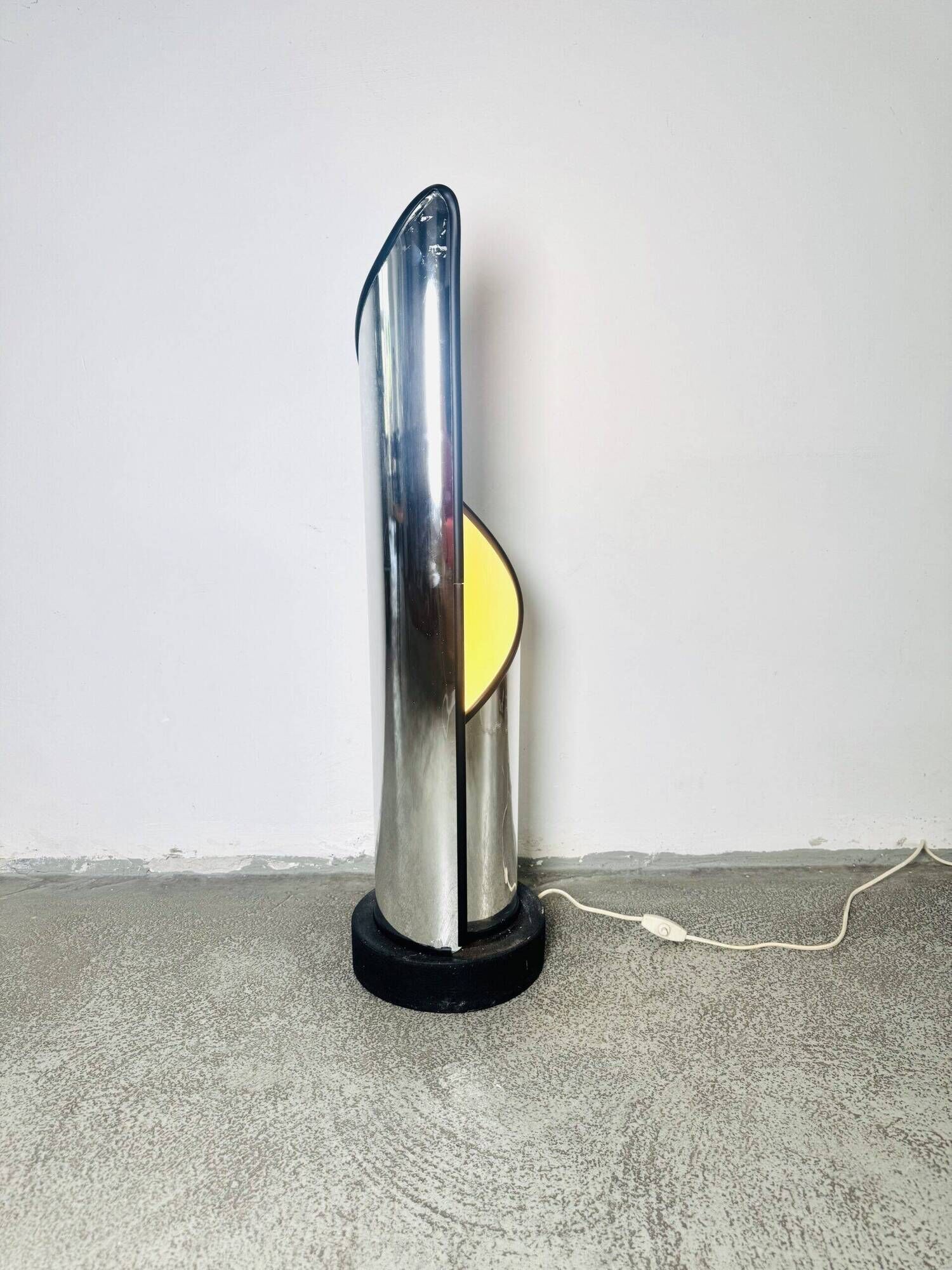 Sculptural Detrobus Table Or Floor Lamp In Curved Steel By Stilnovo, Italy 1970S