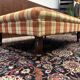 Grand pouf de table basse rembourré en anglais
