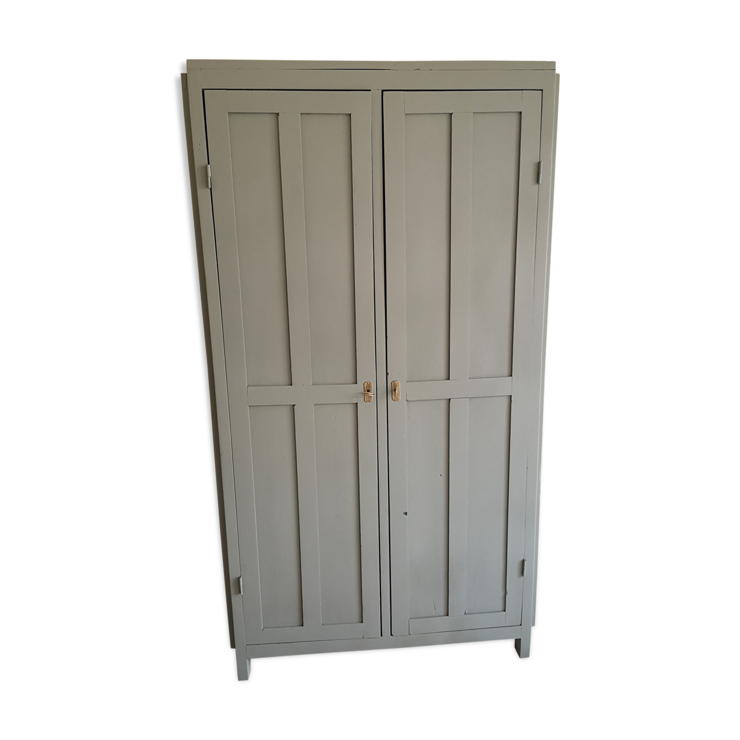 Armoire parisienne