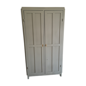 Armoire parisienne