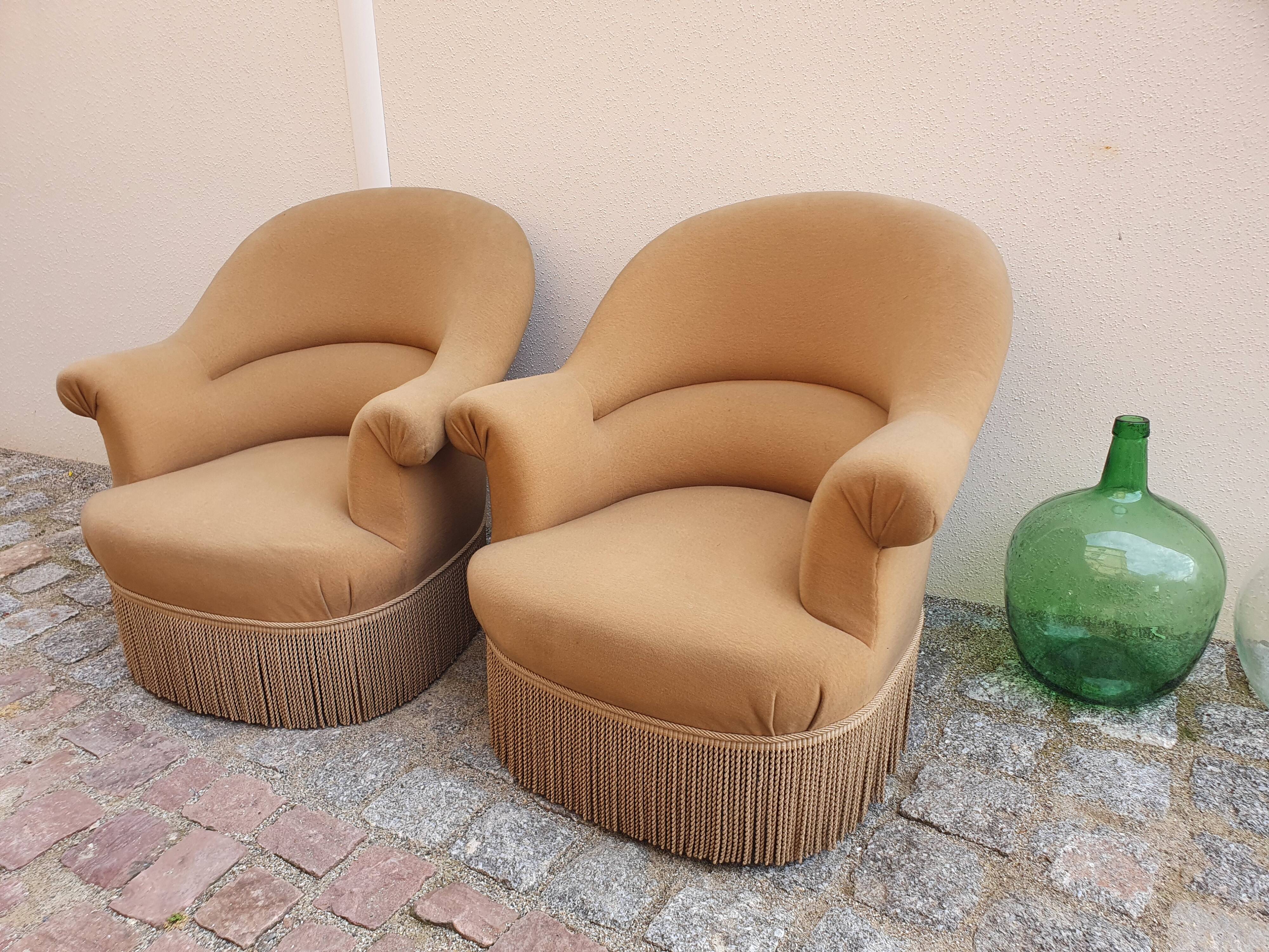 Paire de fauteuils crapauds