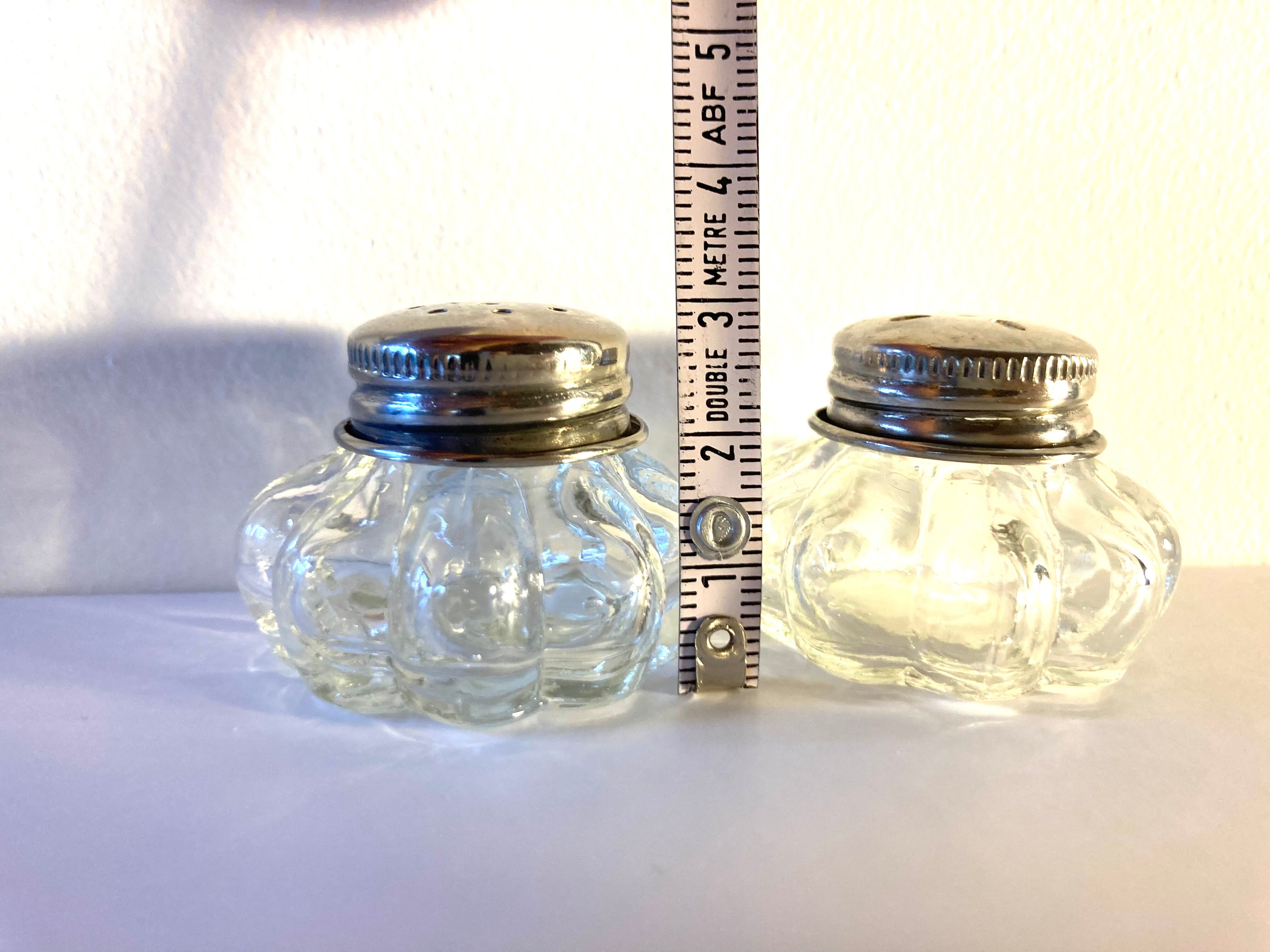 Salt and pepper shakers - 50s