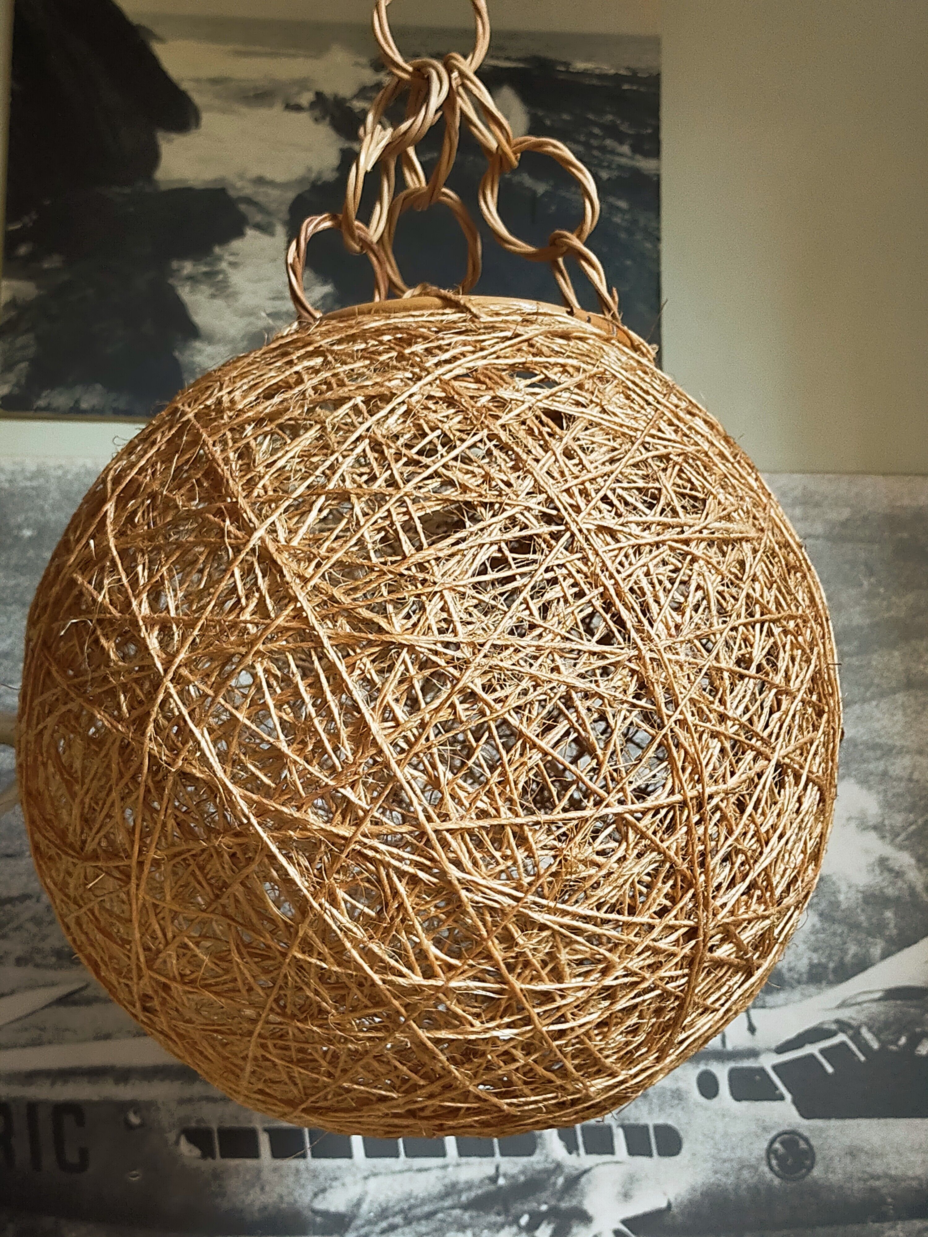 Lampshade suspension vintage wicker ball and natural string