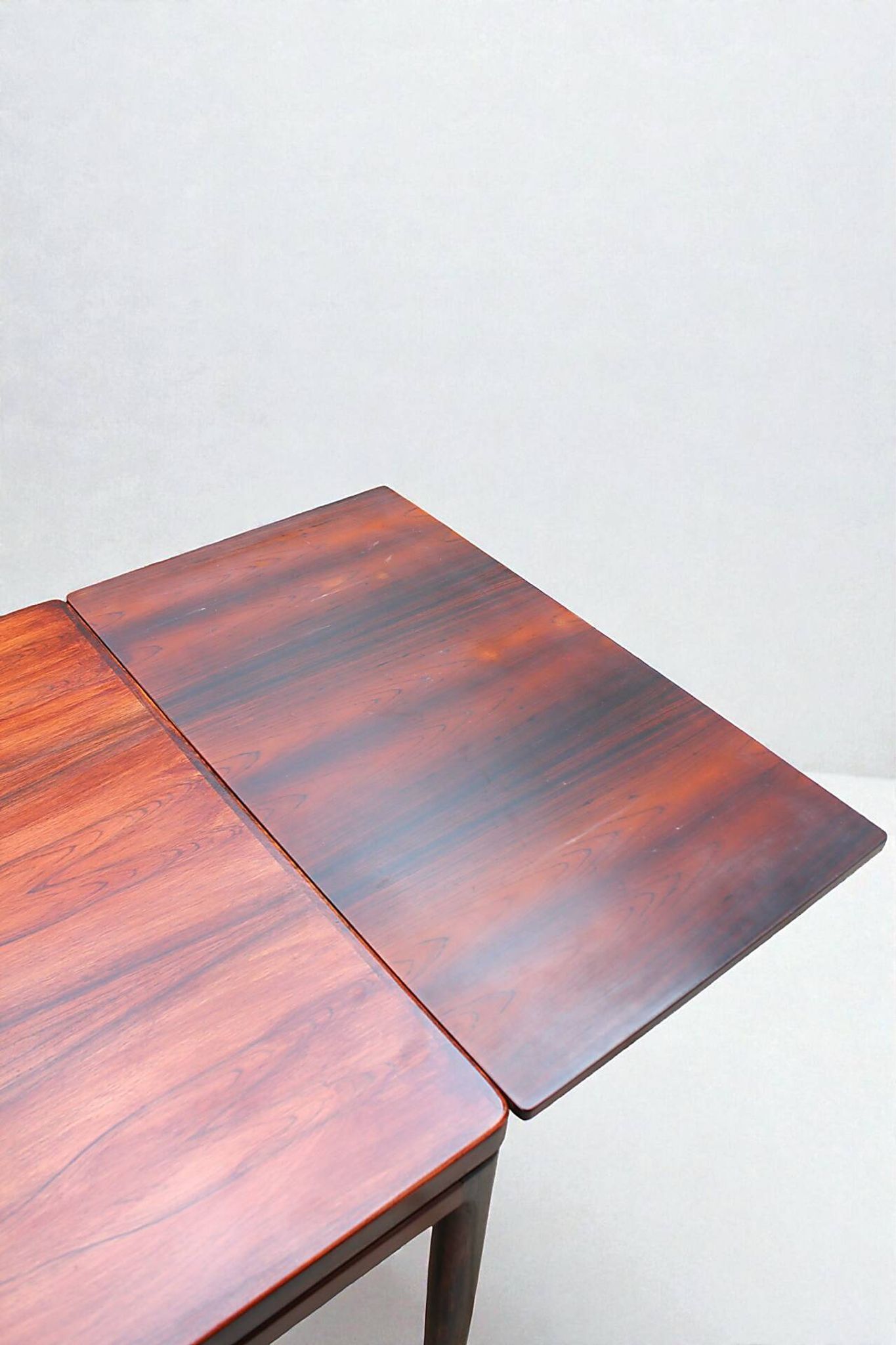Rosewood table from the 1960s by Johannes Andersen.