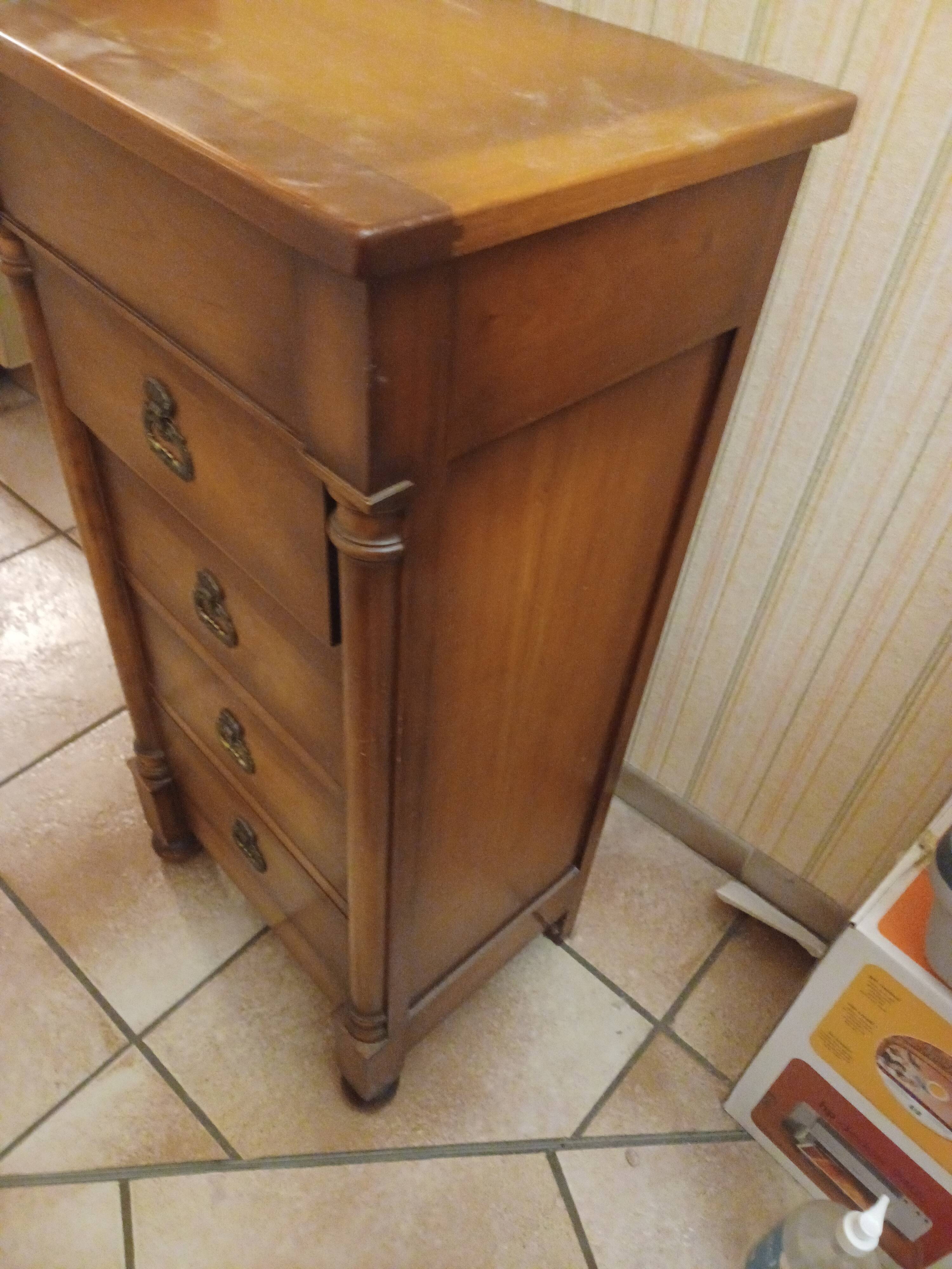 Empire style weekly planner