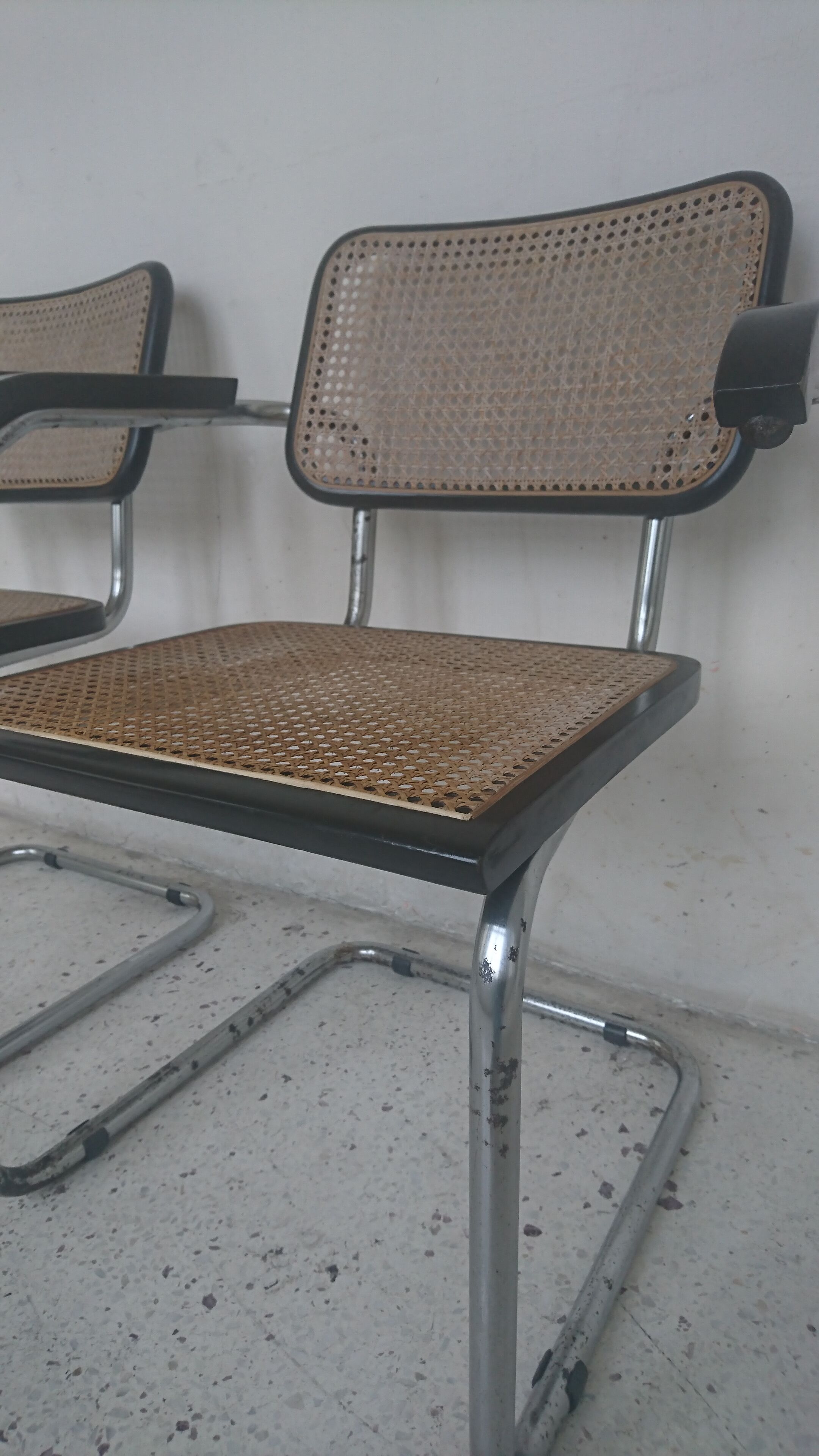 Paire de fauteuils Cesca B64 de Marcel Breuer