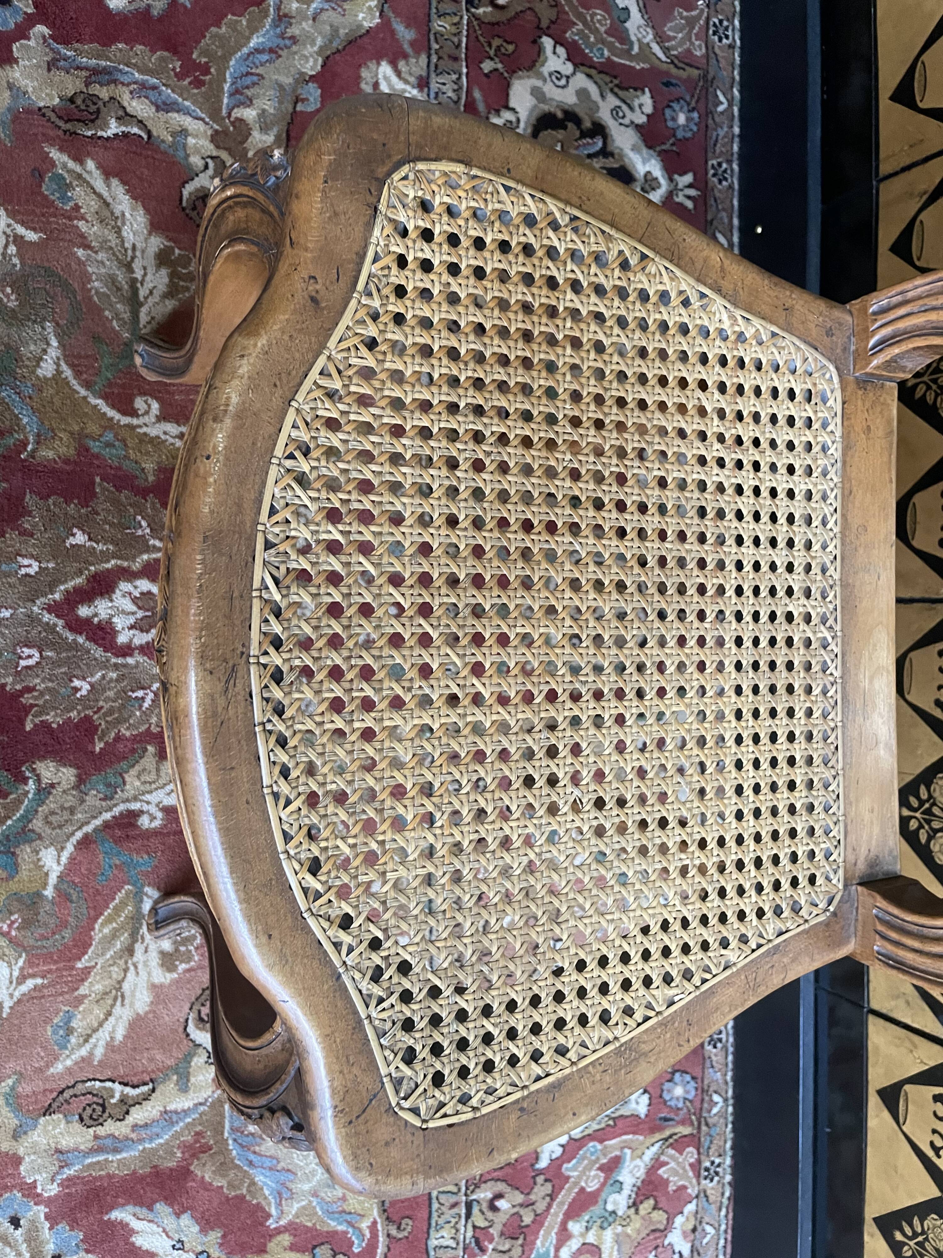 Suite of 8 Louis XV style chairs in canning