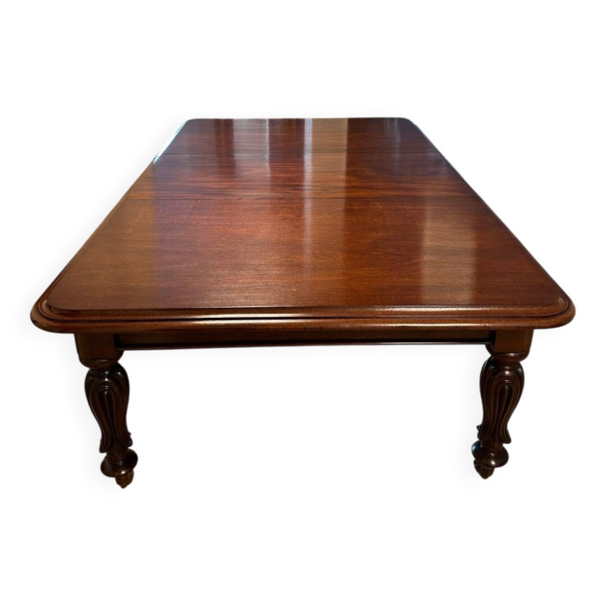 Grande table à manger antique