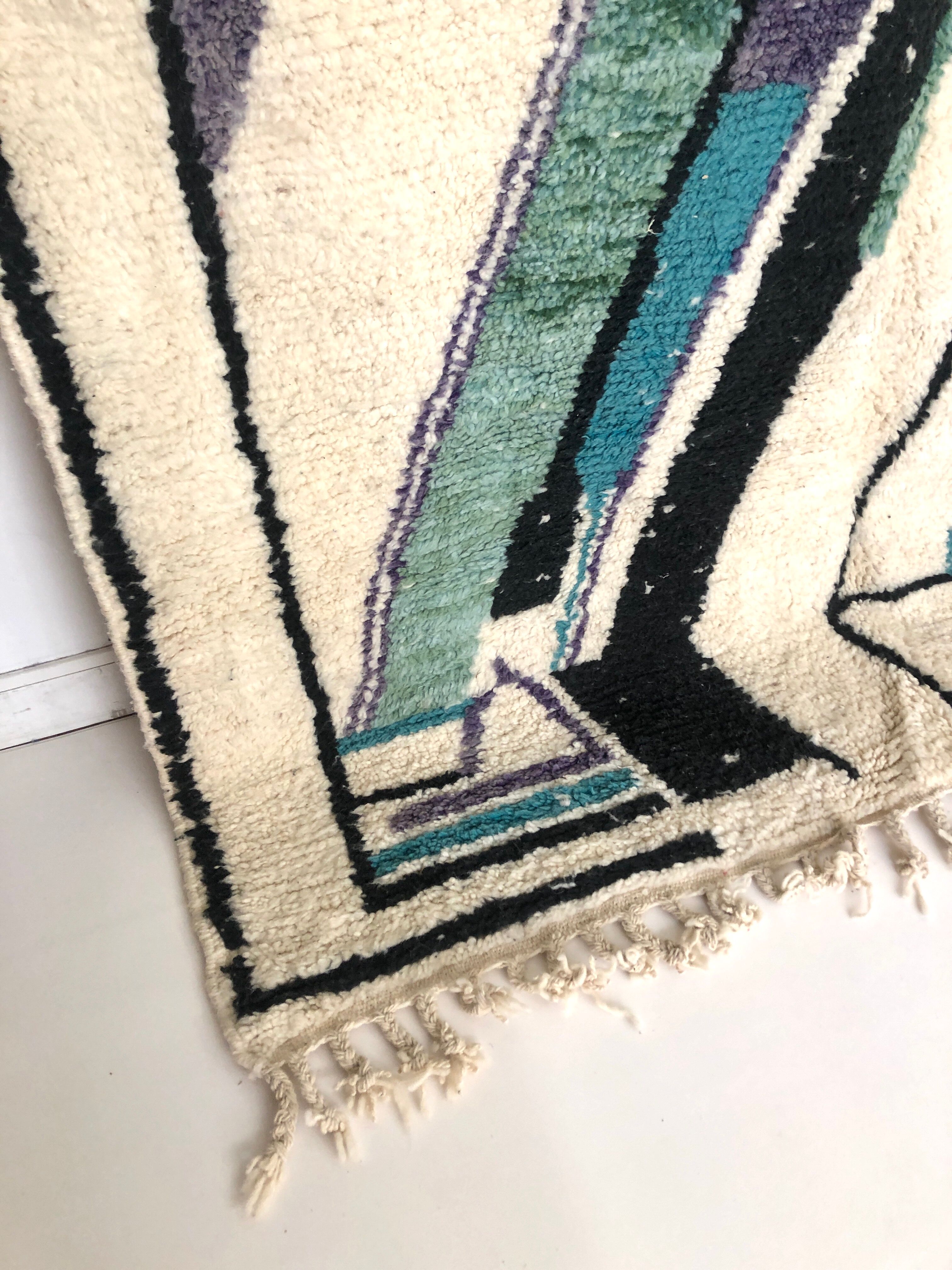 Moroccan Berber carpet Beni Ouarain with colorful patterns 2,91x2.07m