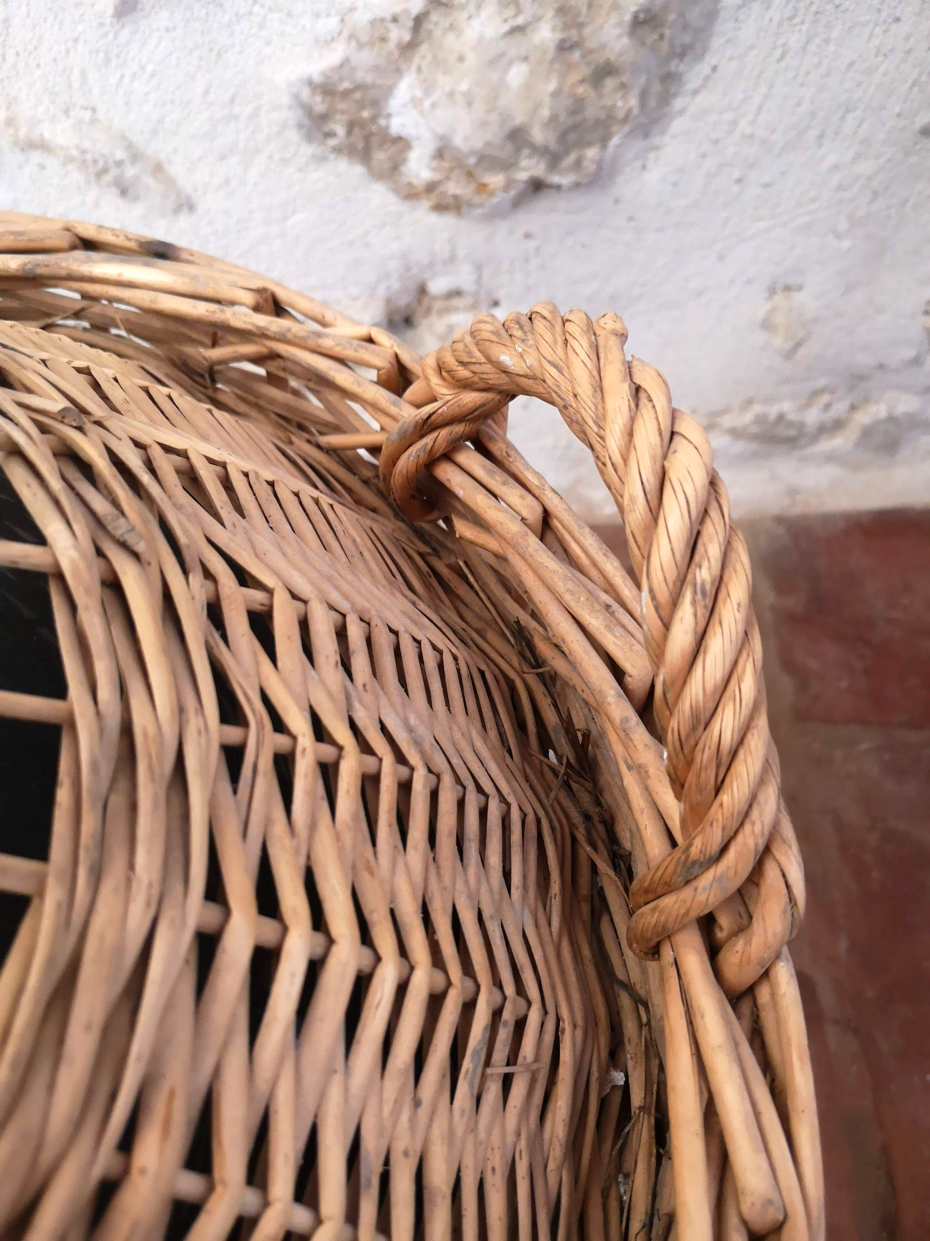 Mulched demijohn