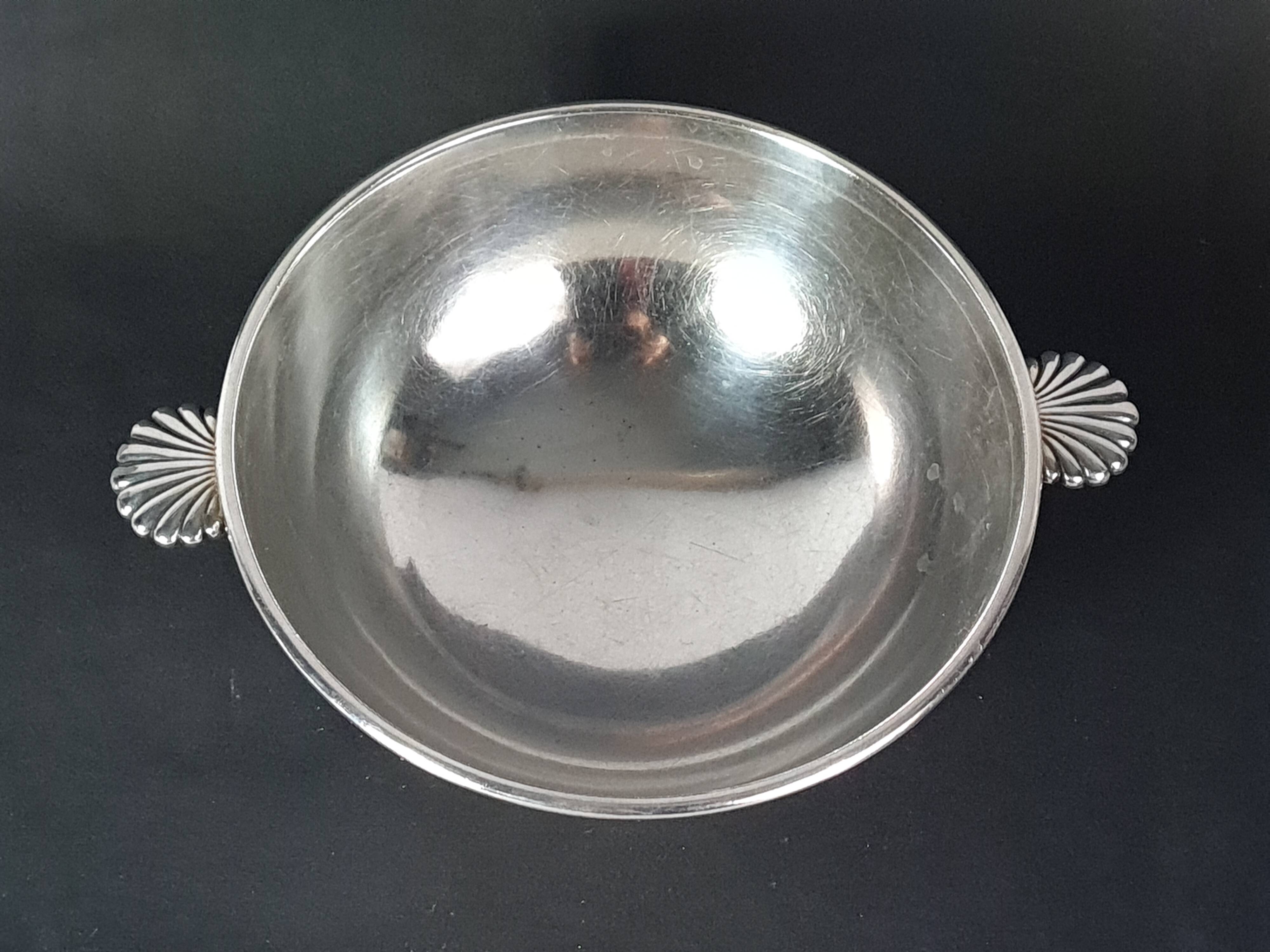 Christofle ear-handled bouillon silver-plated Beautiful silvering C976