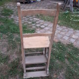 Natural wood escrow chair