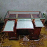 Emile Hoch window counter