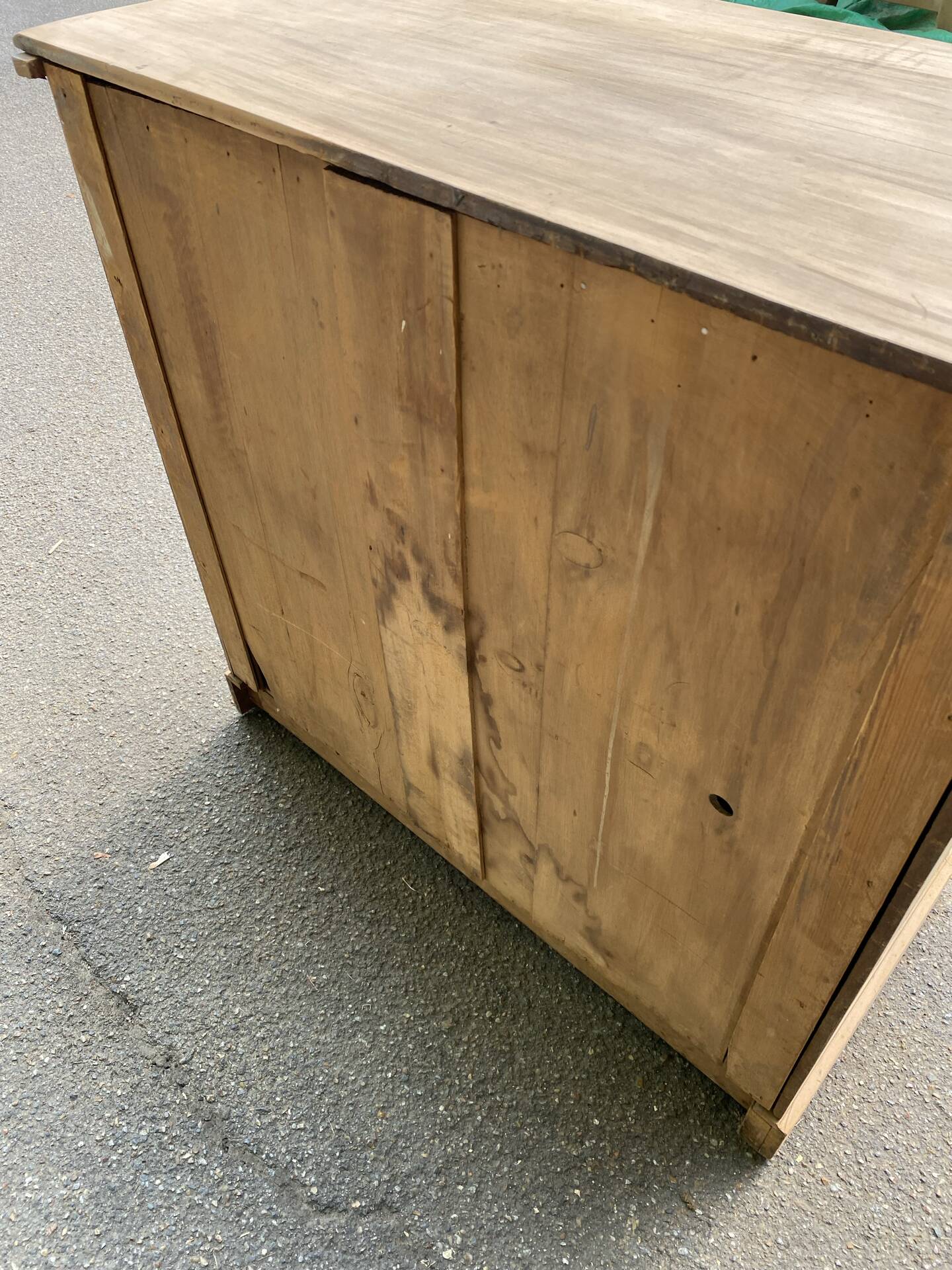 English stripped commode made of solid raw wood from the 19th century.