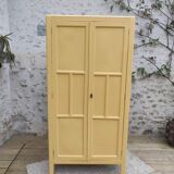 Armoire parisienne ancienne