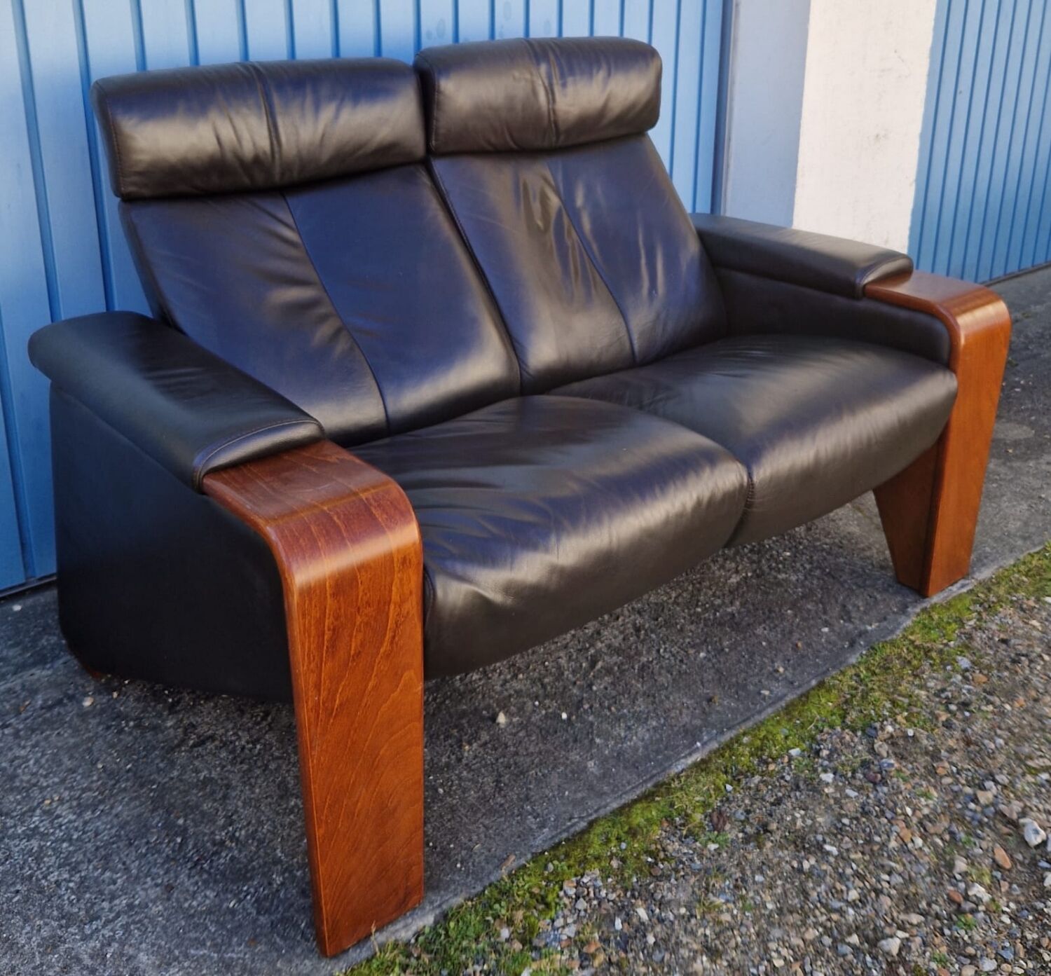 Stressless leather sofa