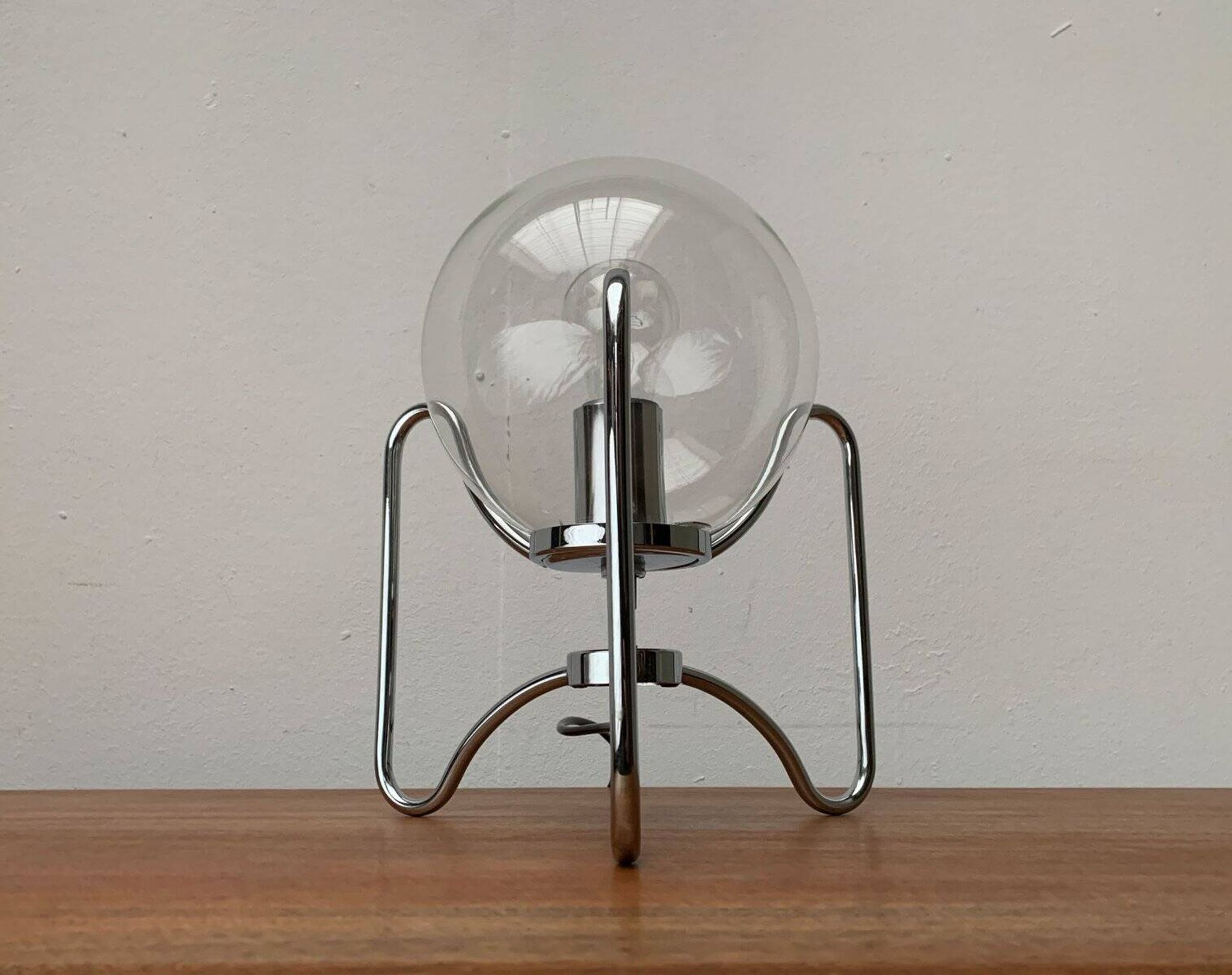 Mid-century space age tripod globe table lamp, 1960s