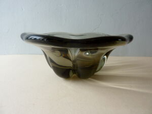 Coupe en cristal des années 50, forme fleur