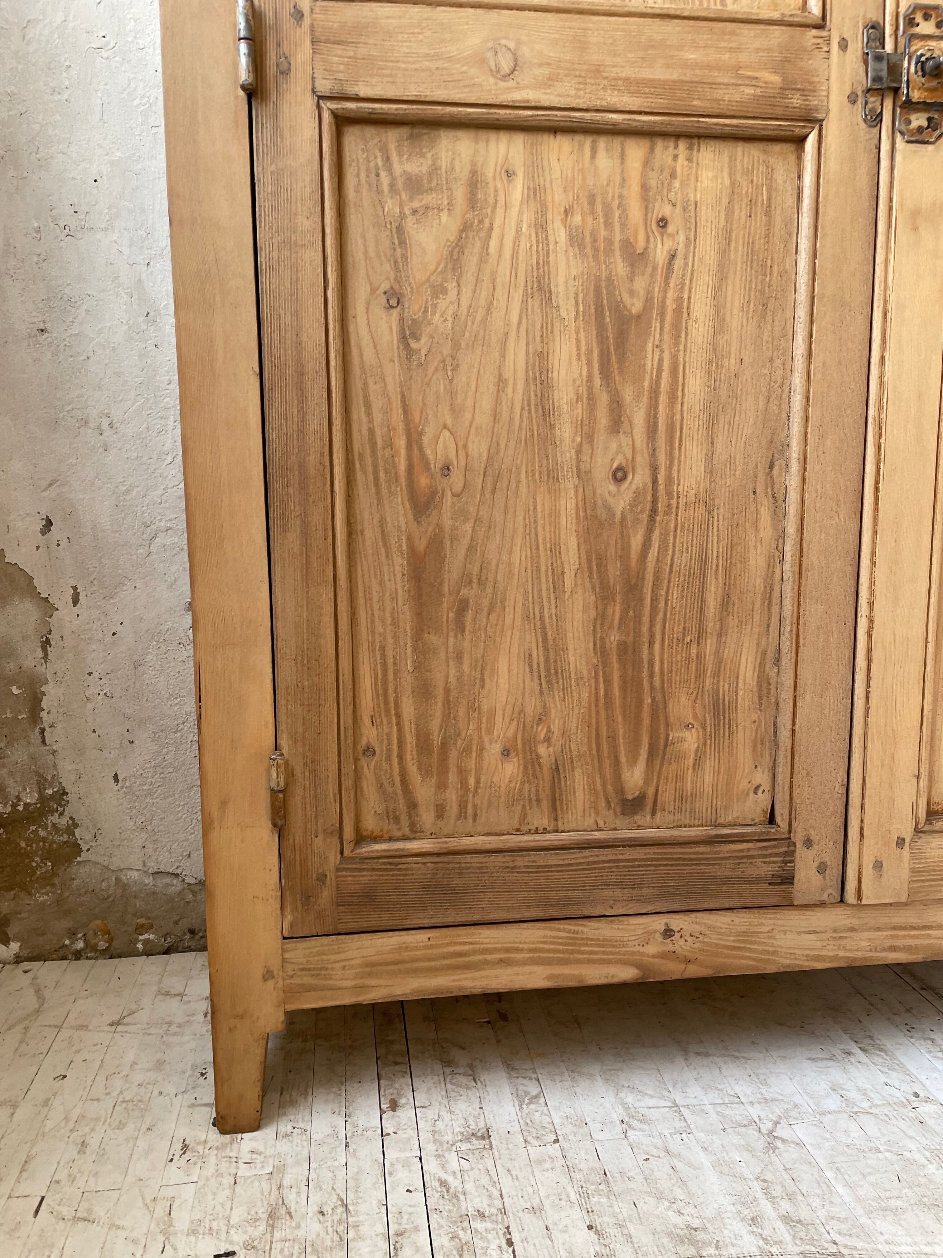 Wooden cabinet cuttery