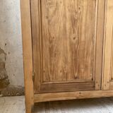 Wooden cabinet cuttery
