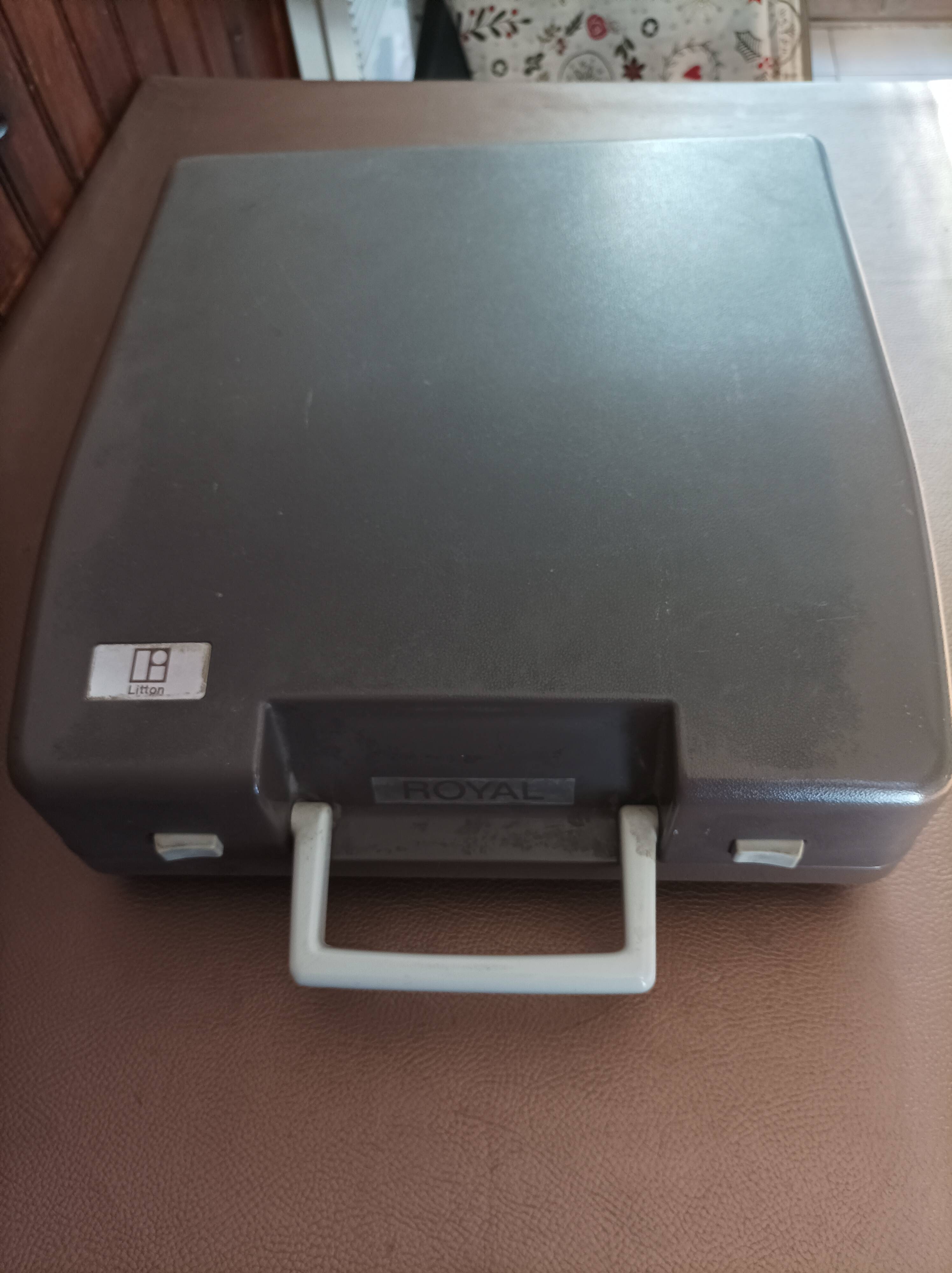 Royal 203 cappuccino & cream revised new ribbon