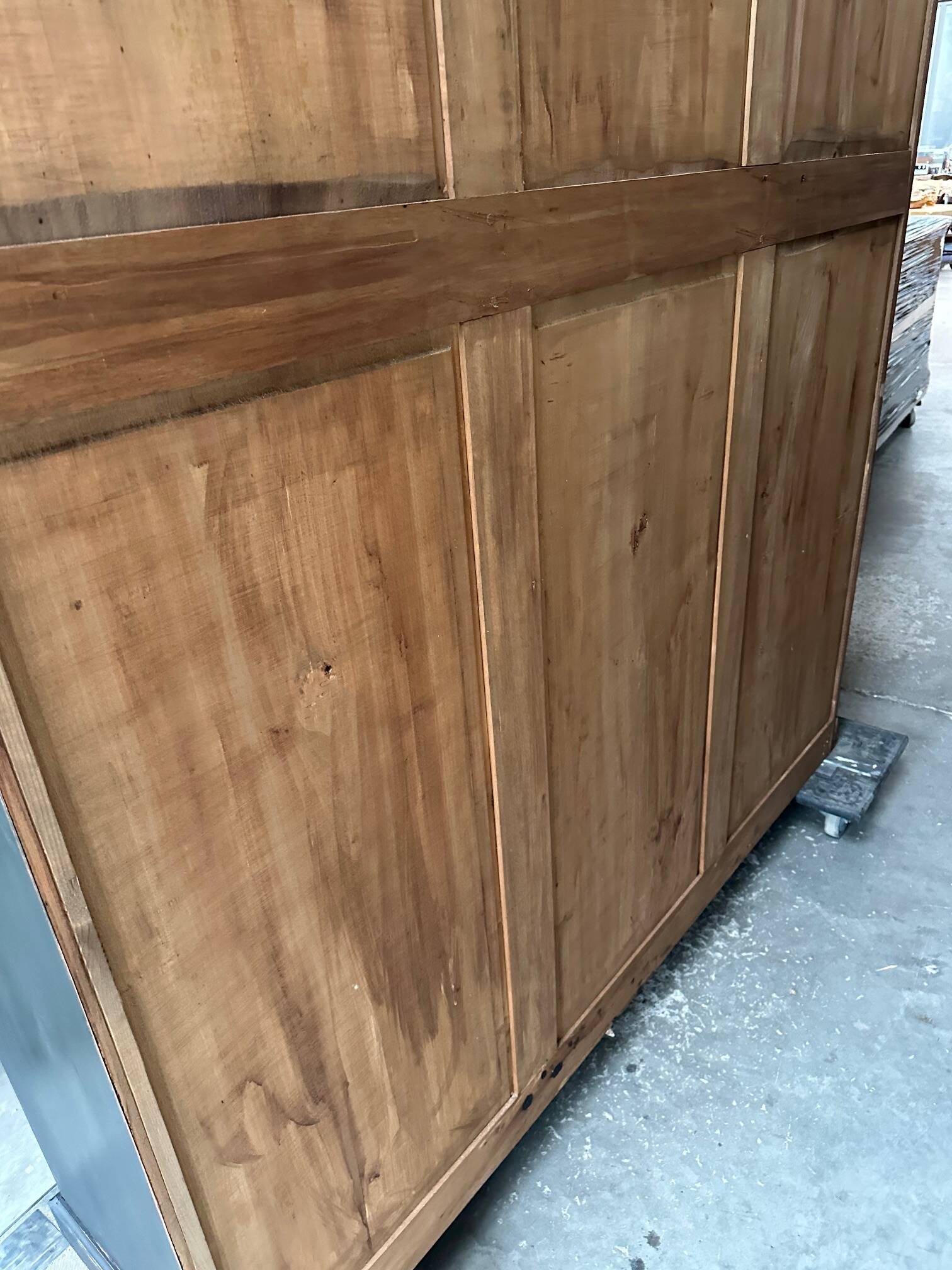 Late 19th century museum display case