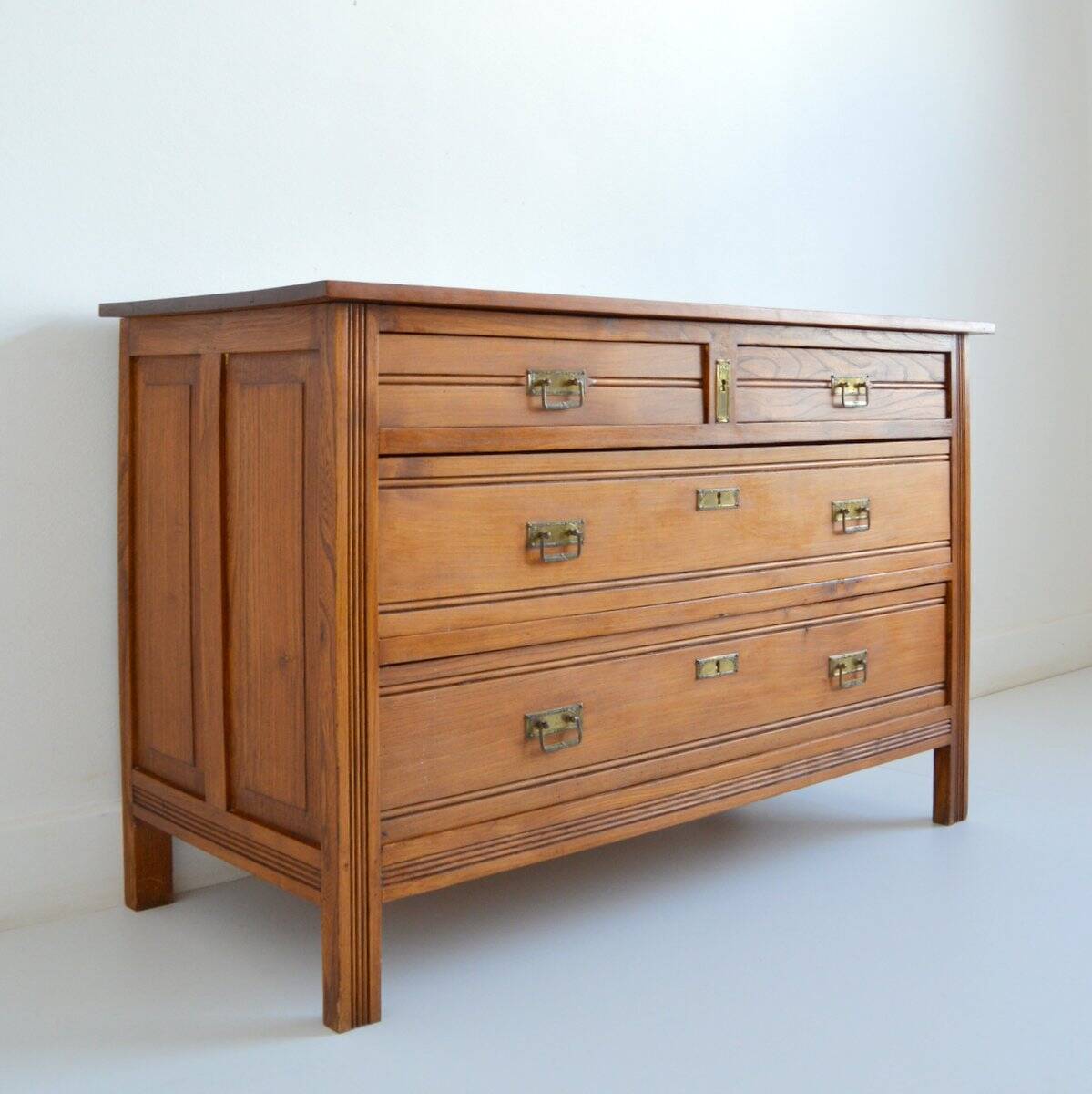 Oak chest of drawers / Parisian furniture 1930s