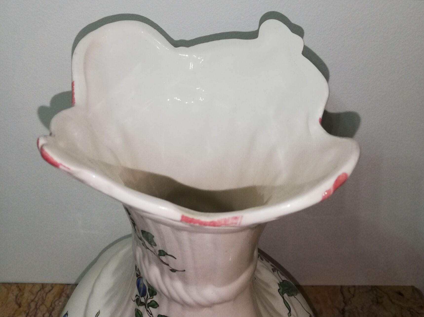 Ceramic vase with floral decoration