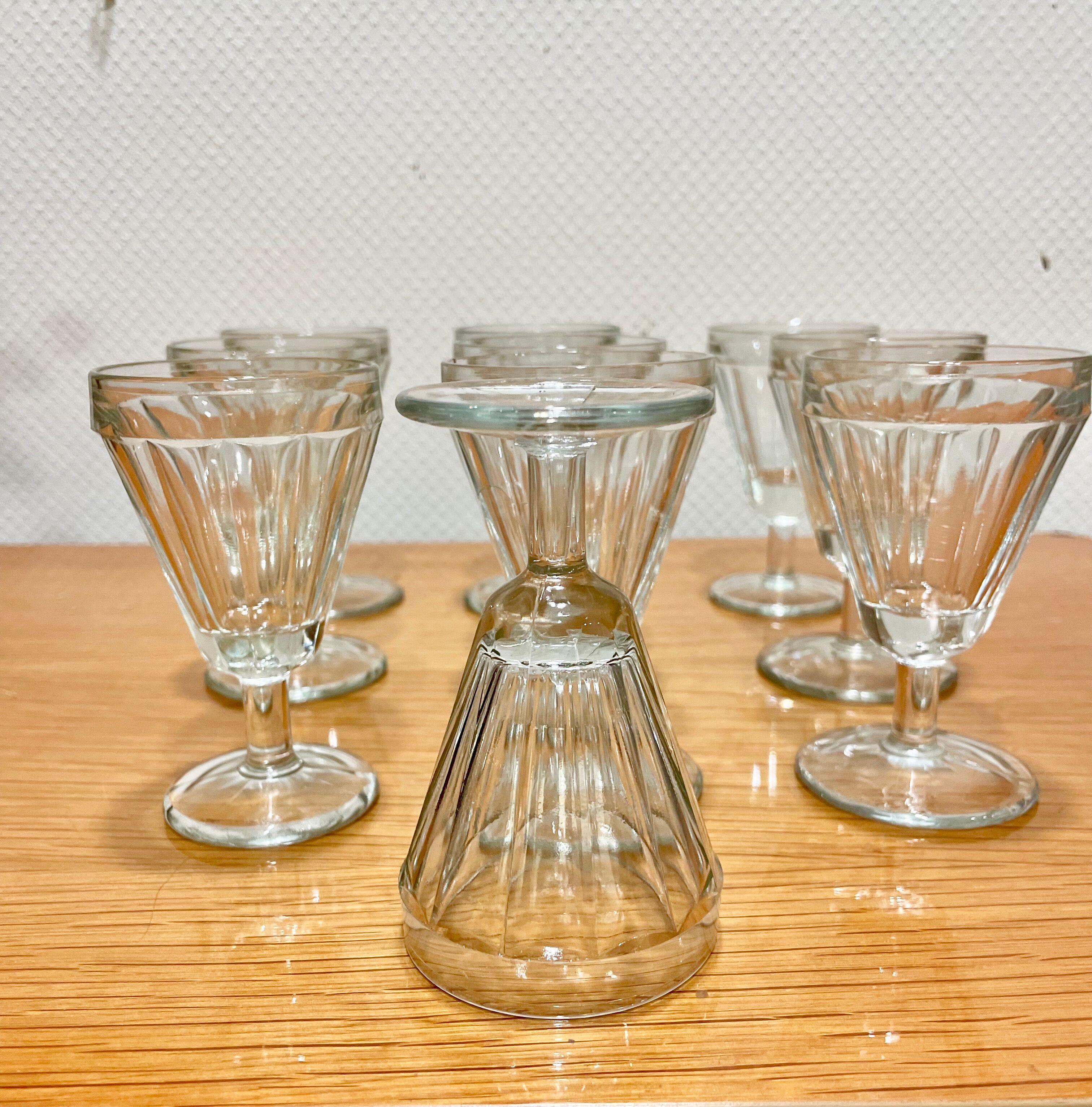 Set of 10 vintage glass crystal glasses