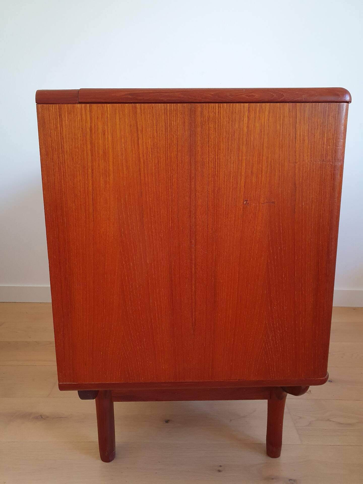 Vintage Scandinavian design dresser / vanity