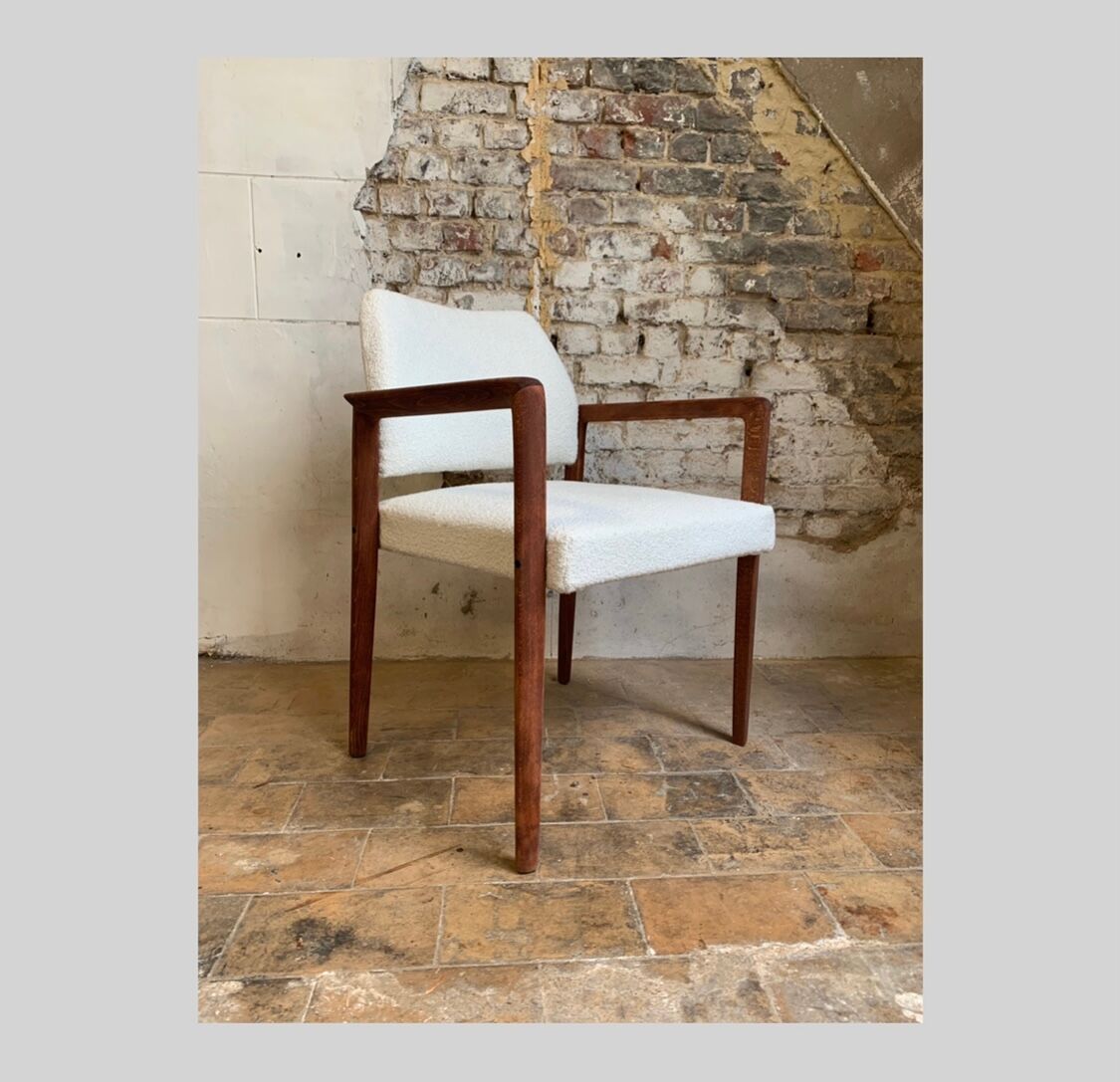 Fauteuil Mid Century bois et tissu laine bouclée