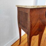 Table de chevet style Louis XV