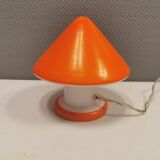 Beautiful Swedish mushroom-shaped table lamps in red and white glass. Estimated 1970s.