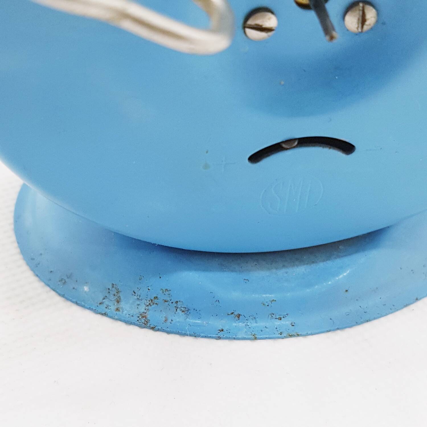 SMI blue alarm clock