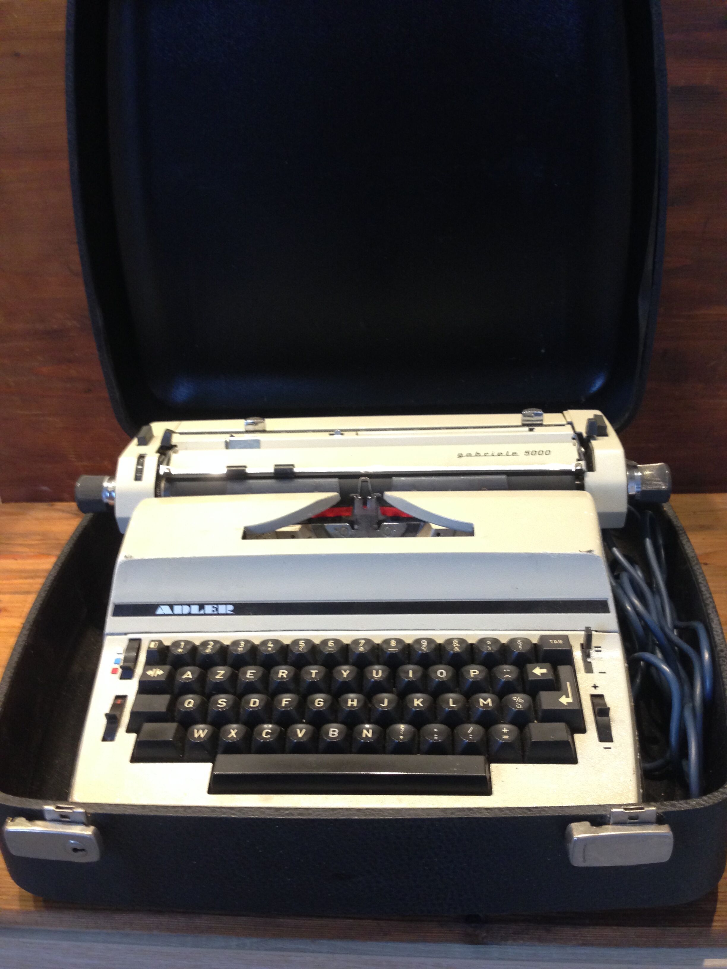 Adler Gabriele 5000 electric typewriter