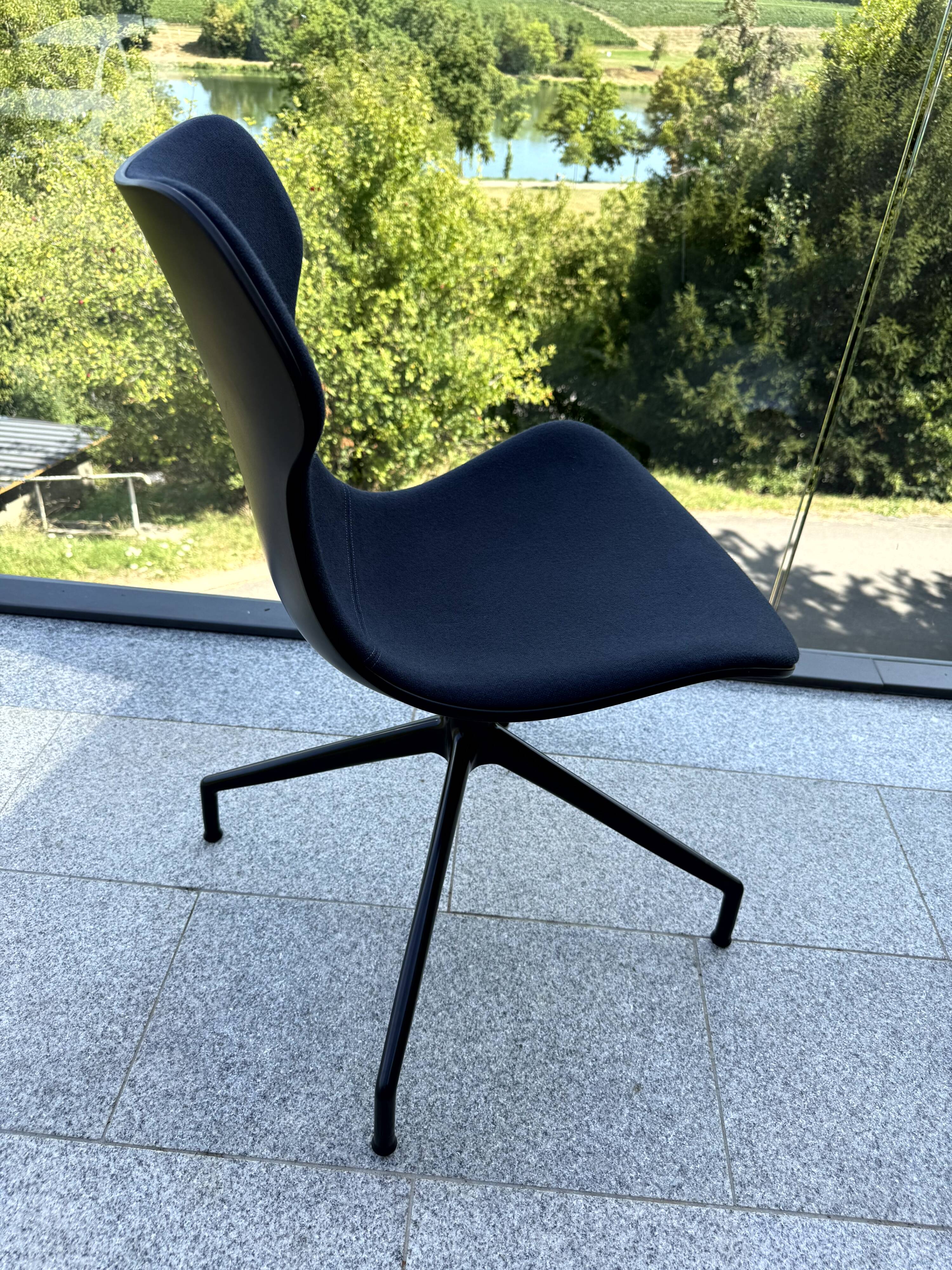 Papilio Shell designer chair – Naoto Fukasawa – B&B Italia