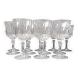 12 verres à vin en cristal taillé