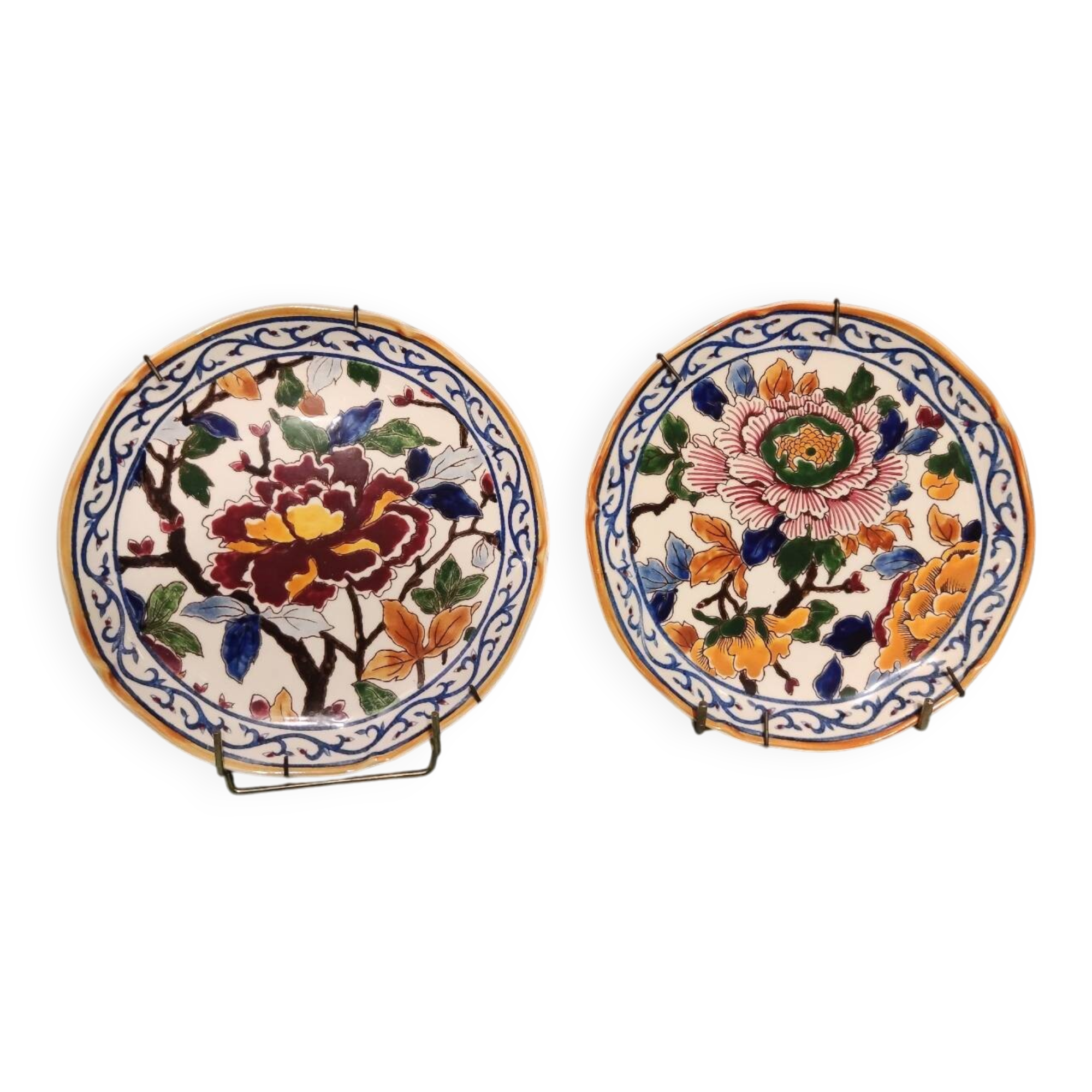 Pair of hand-painted Gien earthenware plates