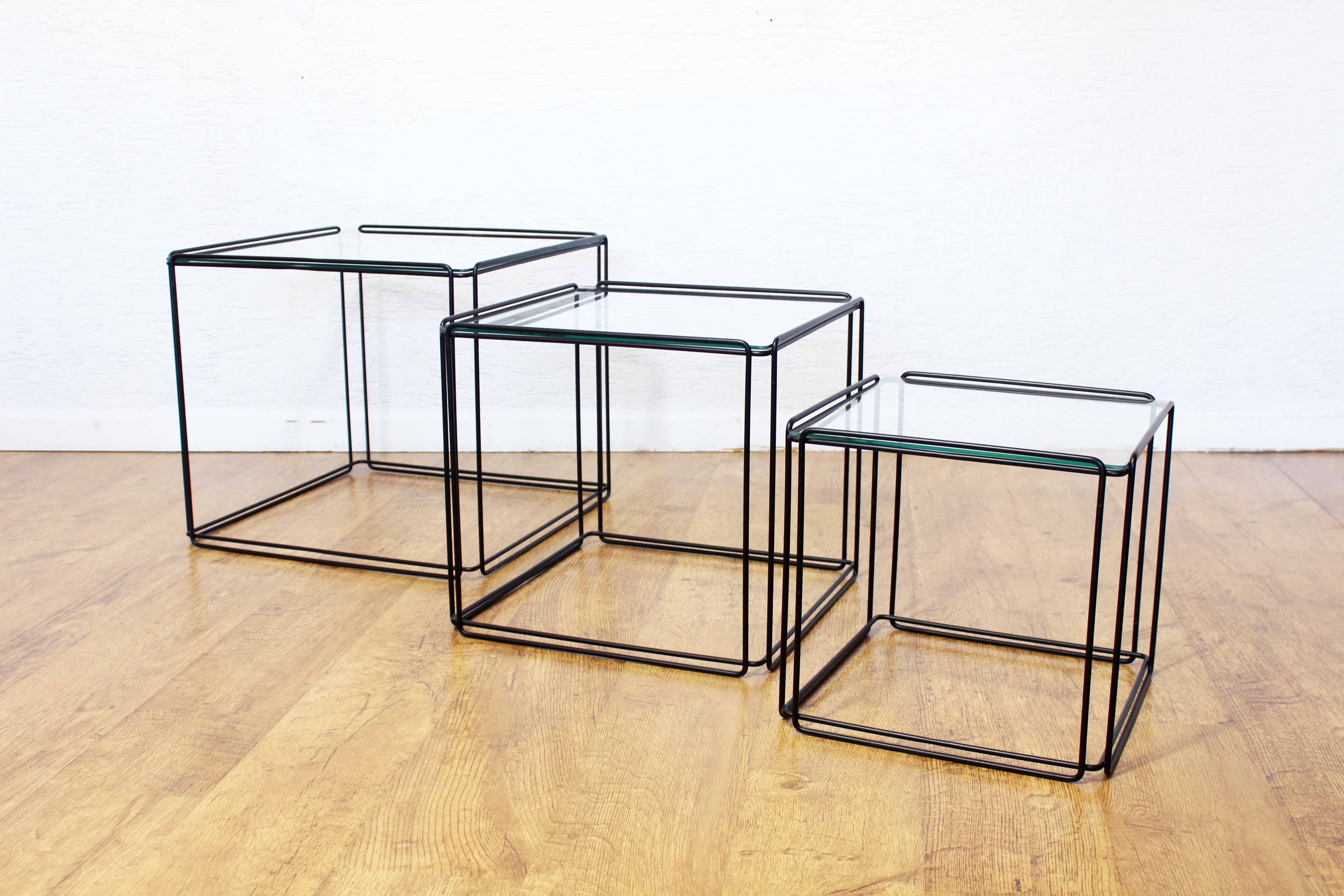 Nesting tables by Max Sauze, Isocèle edition