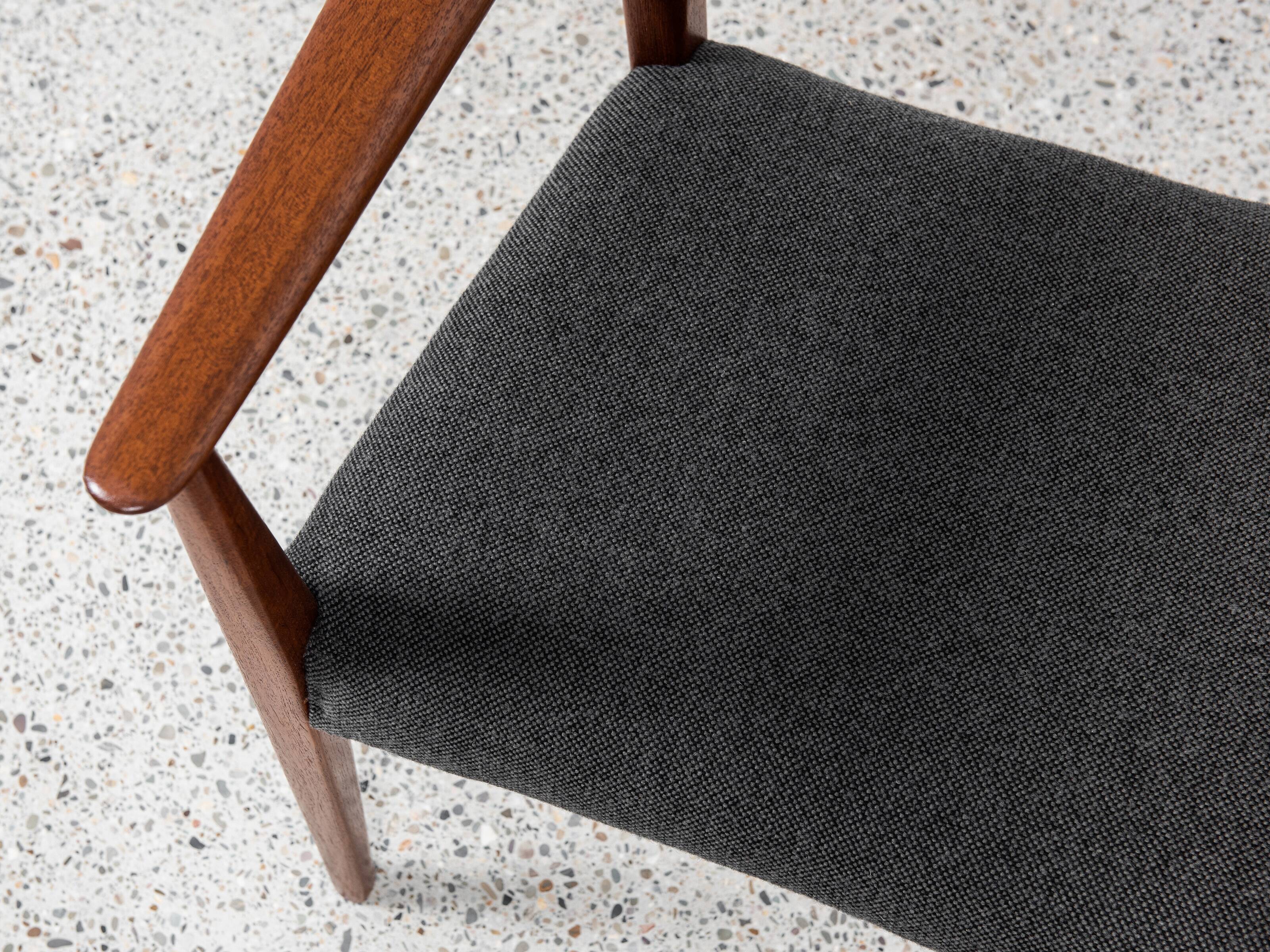 Midcentury Danish chair with armrests in teak by Arne Hovmand Olsen for Mogens Kold 1960s