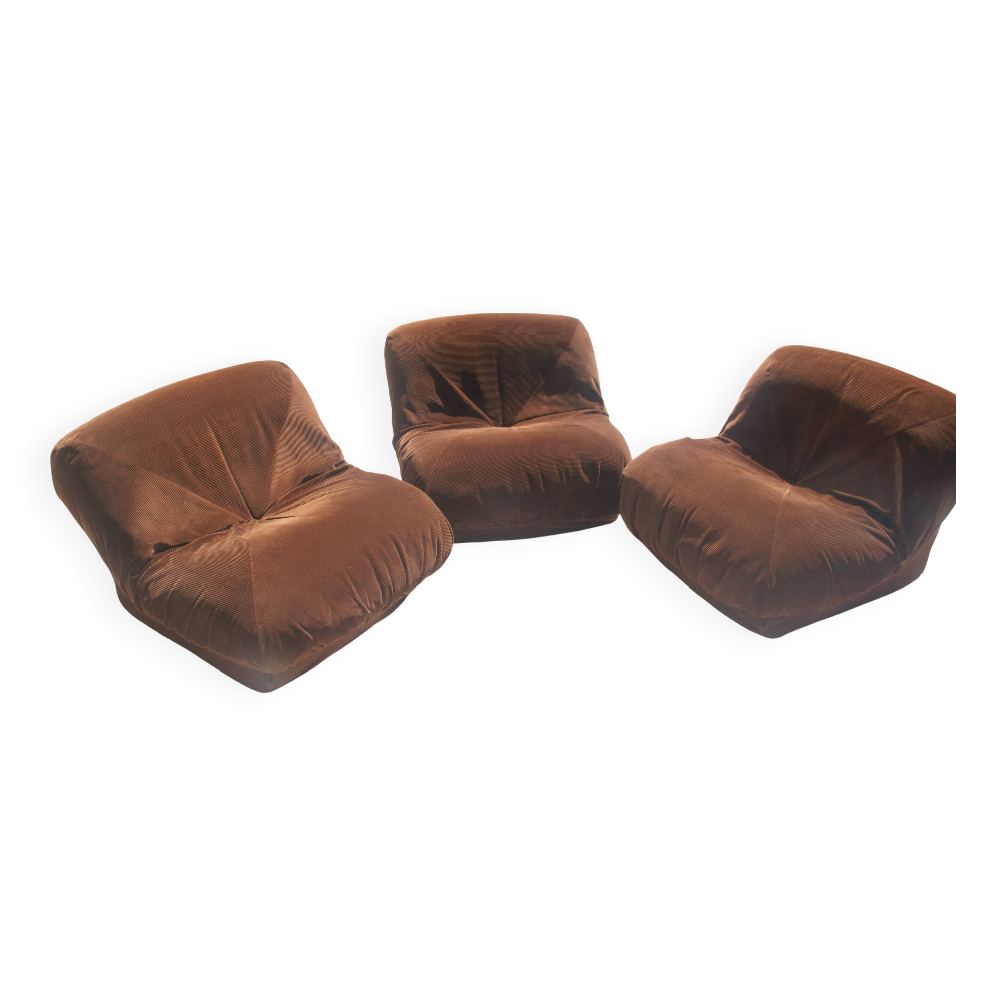 Set of 3 airborne "potato" fire chairs